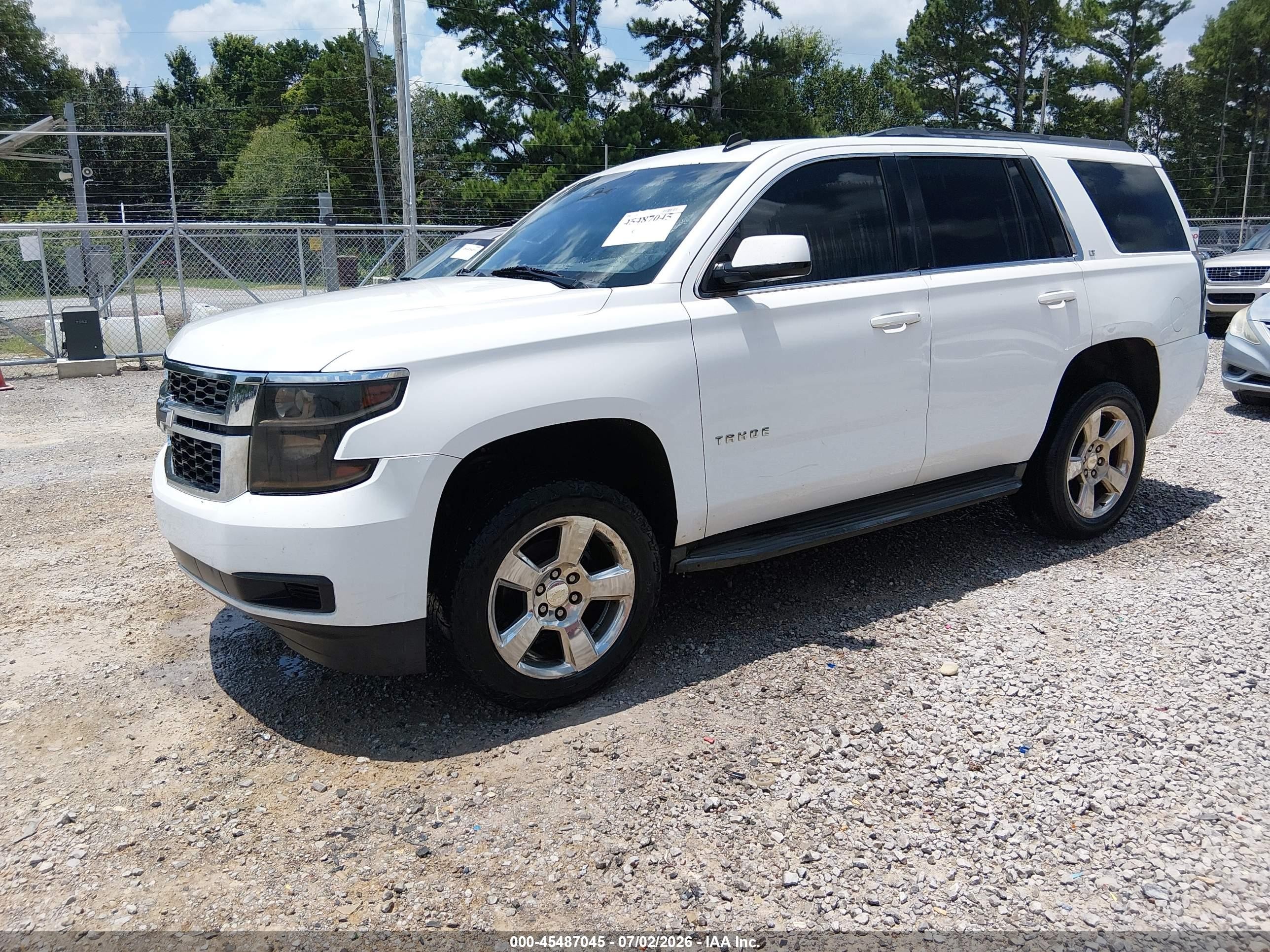 2015 Chevrolet Tahoe Lt White vin: 1GNSCBKC6FR162908