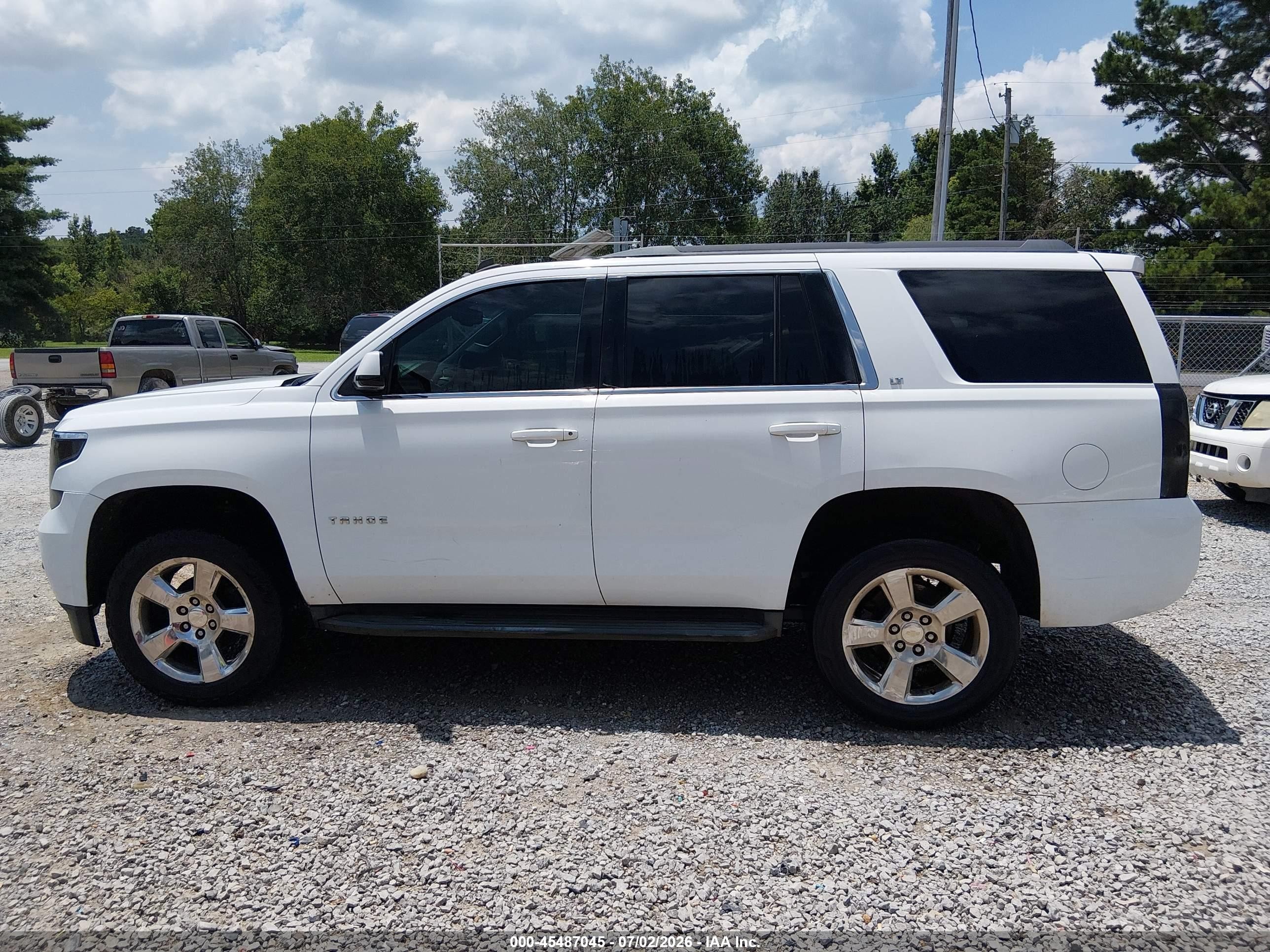 2015 Chevrolet Tahoe Lt White vin: 1GNSCBKC6FR162908