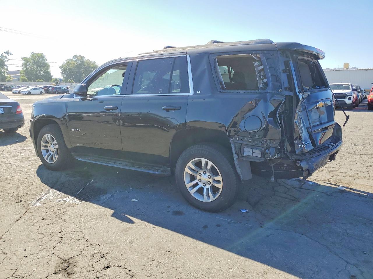 2015 Chevrolet Tahoe C1500 Lt Черный vin: 1GNSCBKC7FR115614