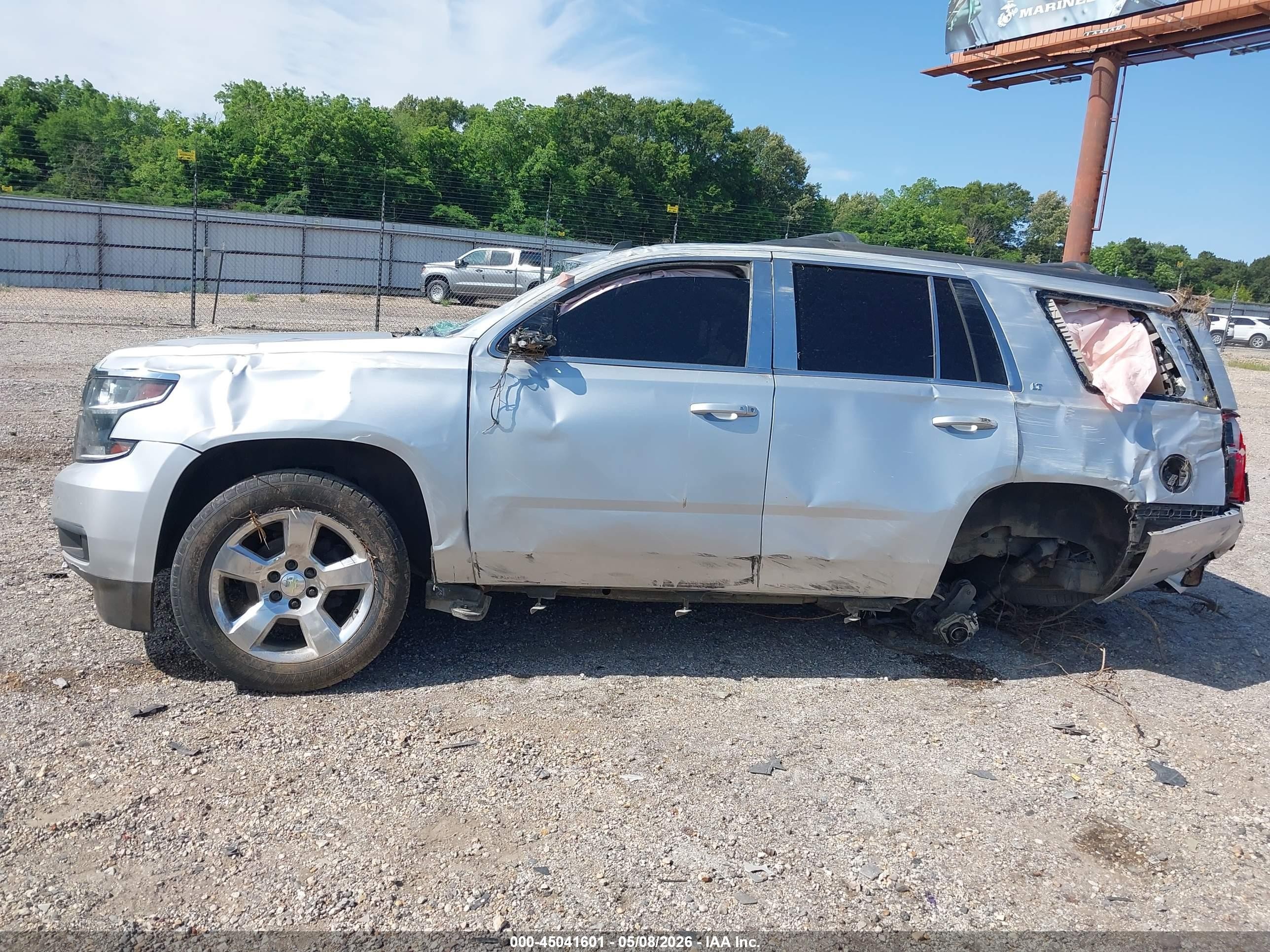 2015 Chevrolet Tahoe Lt Silver vin: 1GNSCBKC7FR166479