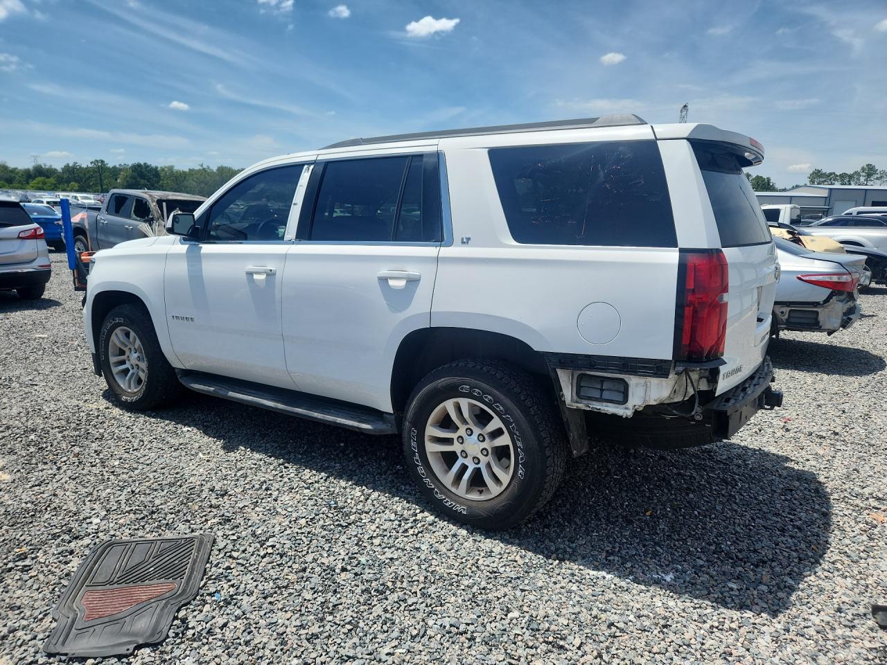 2015 Chevrolet Tahoe C1500 Lt White vin: 1GNSCBKC7FR244842