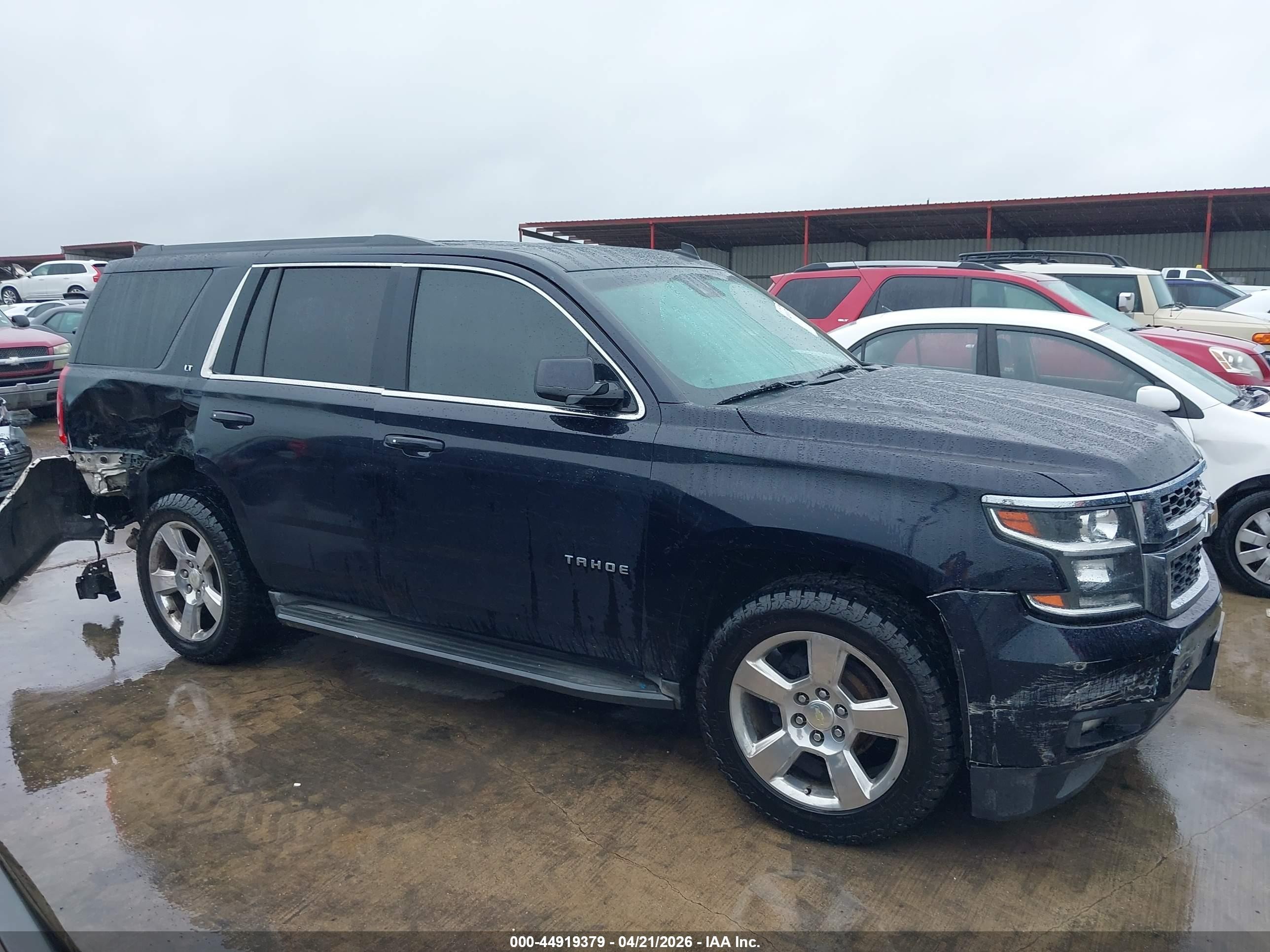 2015 Chevrolet Tahoe Lt Черный vin: 1GNSCBKC7FR297475