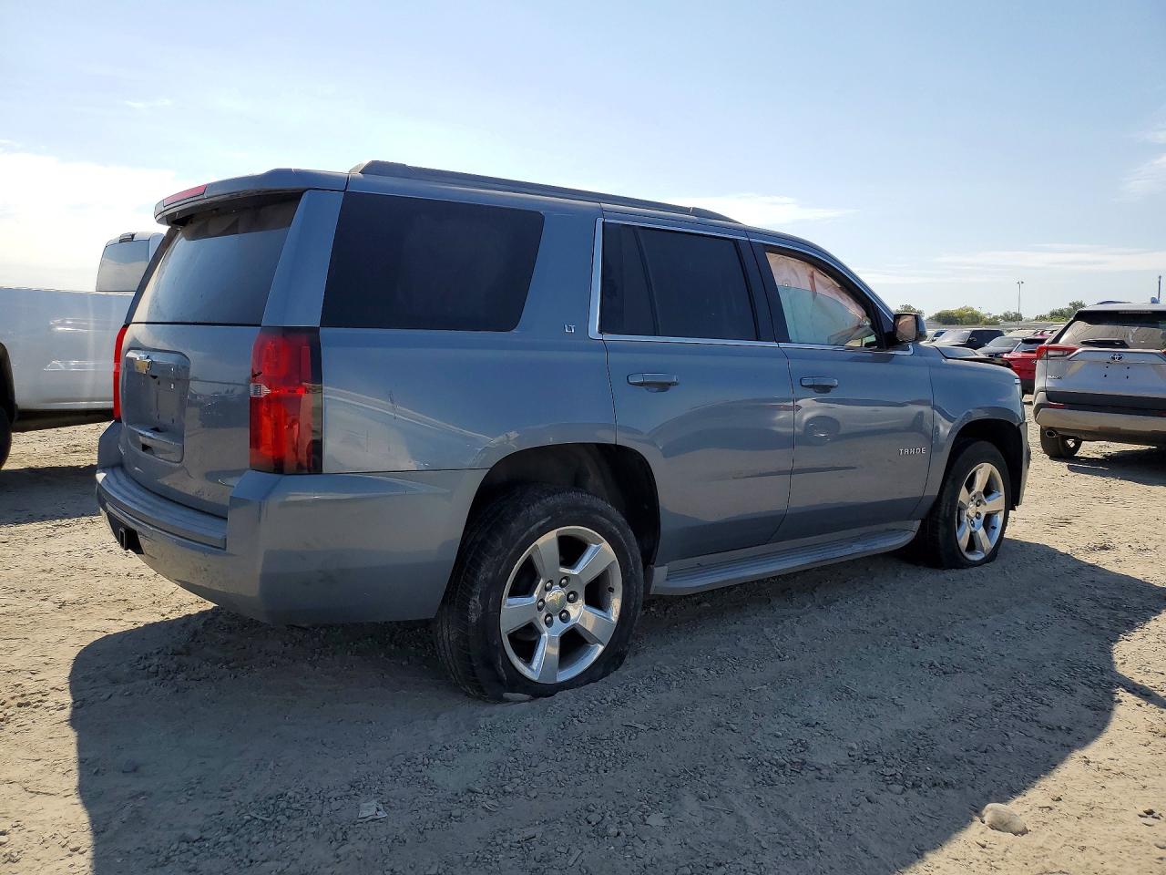 2015 Chevrolet Tahoe C1500 Lt Gray vin: 1GNSCBKC7FR672250