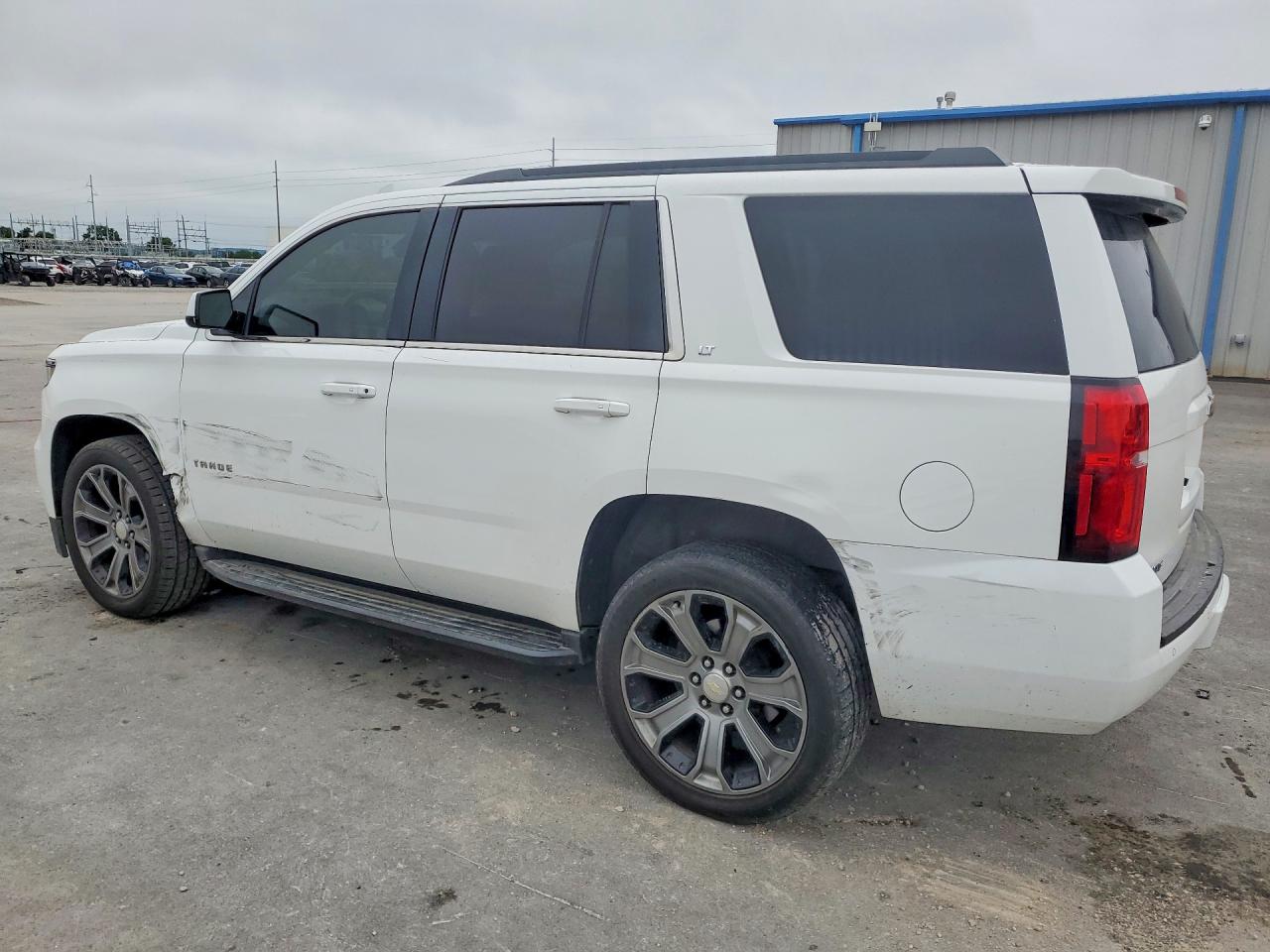 2015 Chevrolet Tahoe C1500 Lt White vin: 1GNSCBKC7FR713492