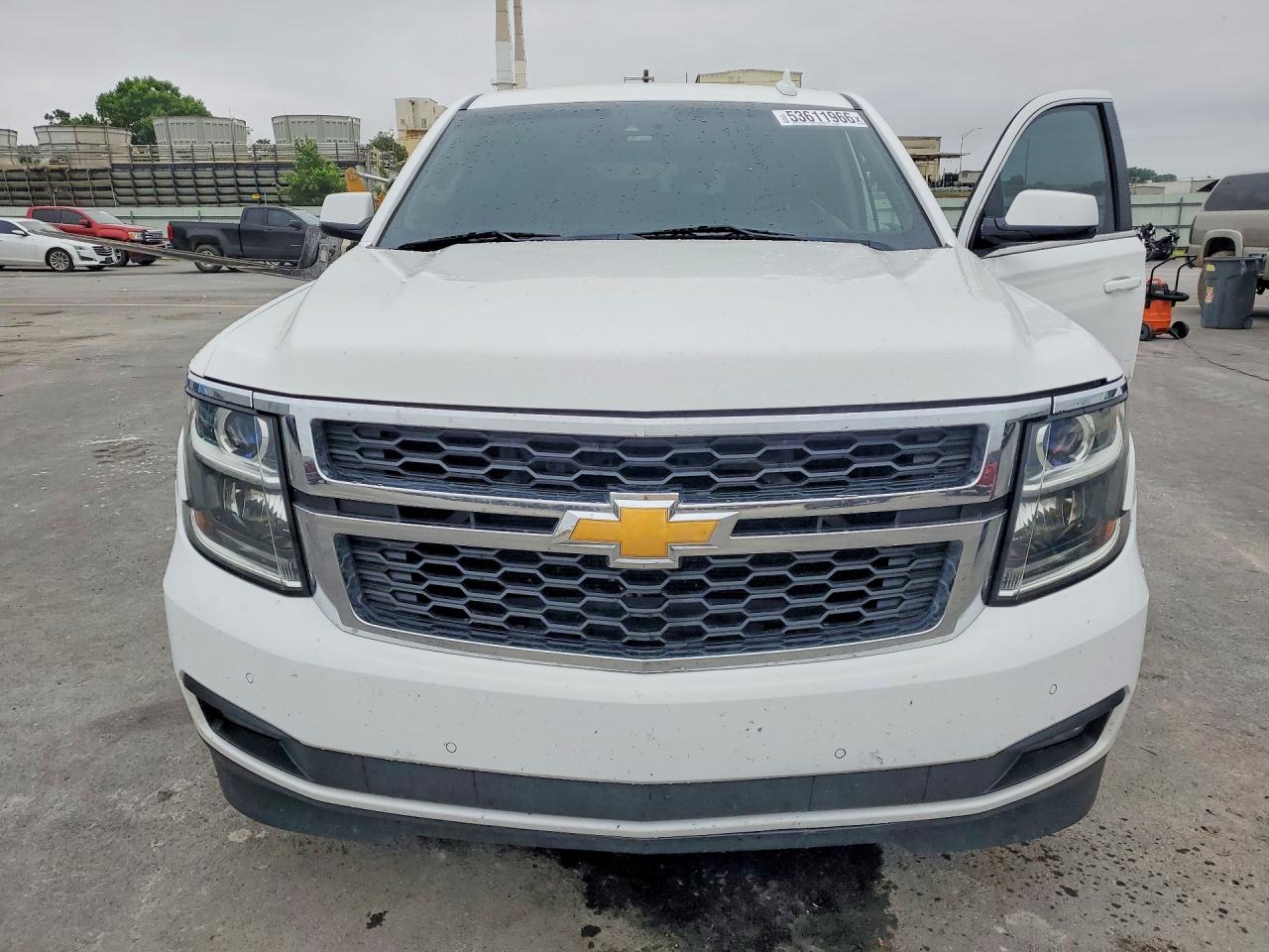 2015 Chevrolet Tahoe C1500 Lt White vin: 1GNSCBKC7FR713492