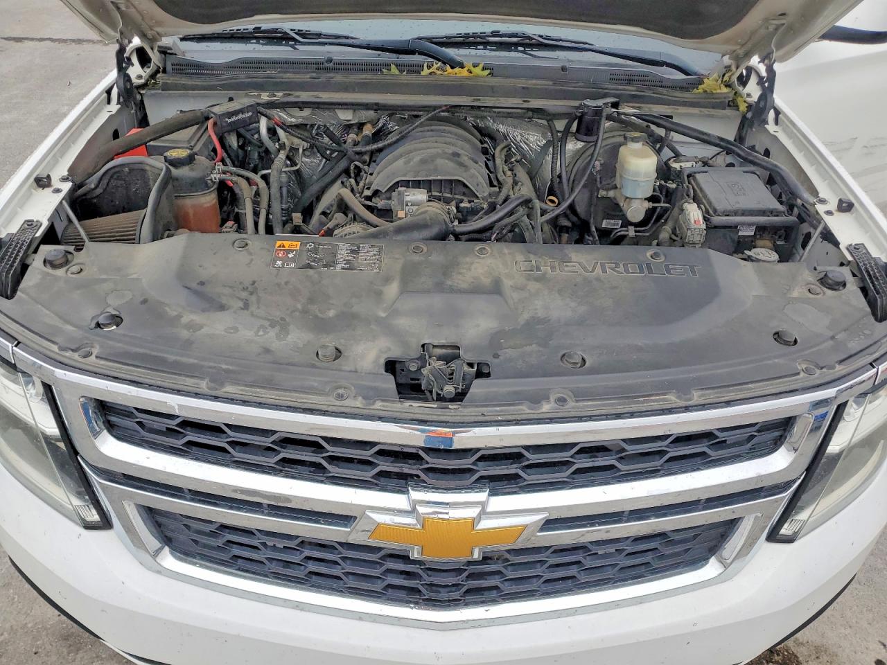 2015 Chevrolet Tahoe C1500 Lt White vin: 1GNSCBKC7FR713492