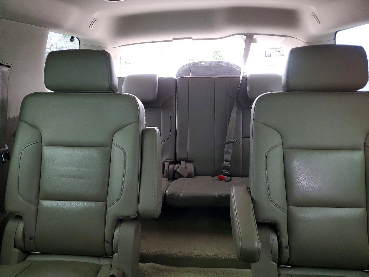2015 Chevrolet Tahoe C1500 Lt White vin: 1GNSCBKC7FR713492