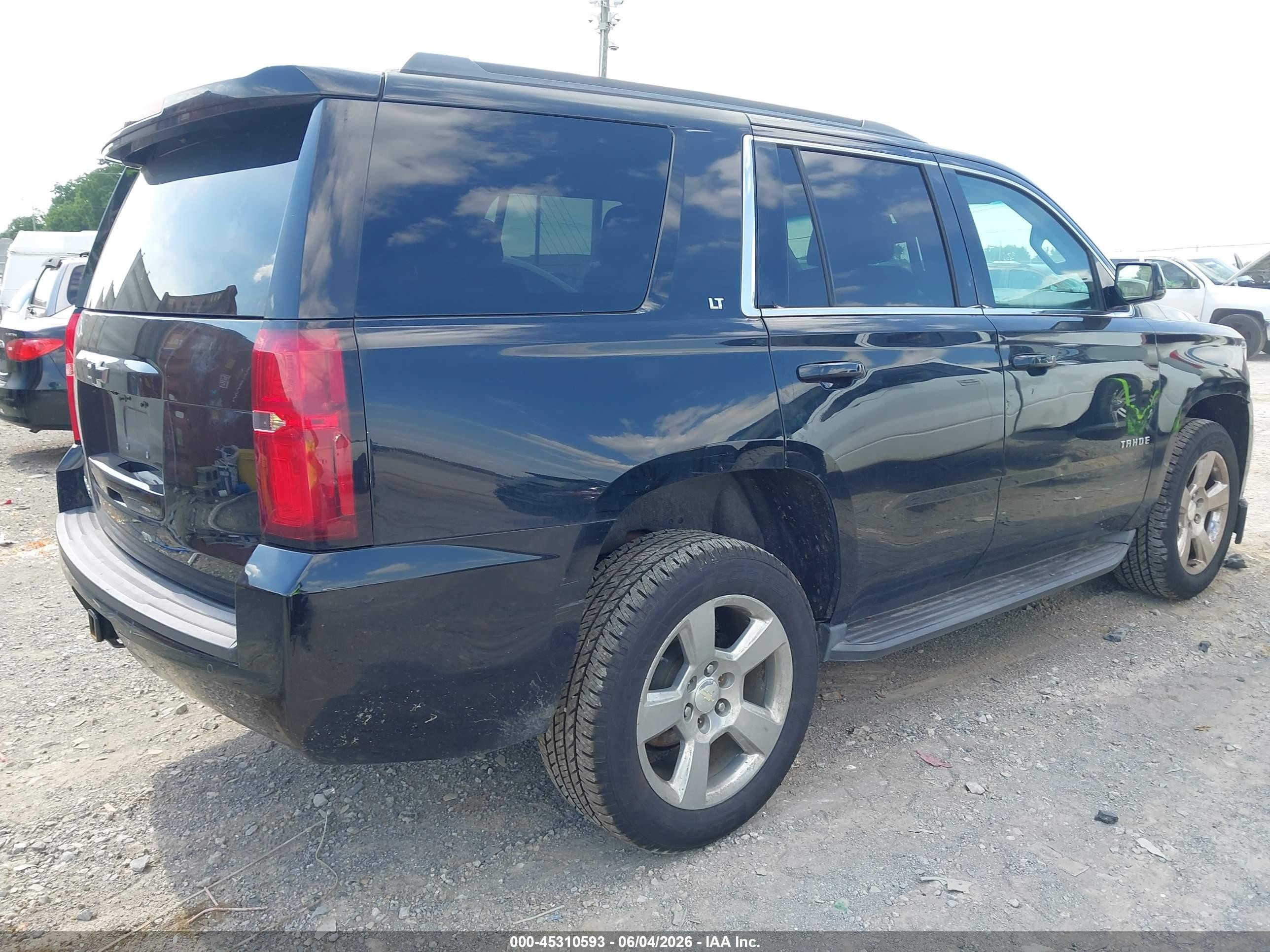 2016 Chevrolet Tahoe Lt Черный vin: 1GNSCBKC7GR373486