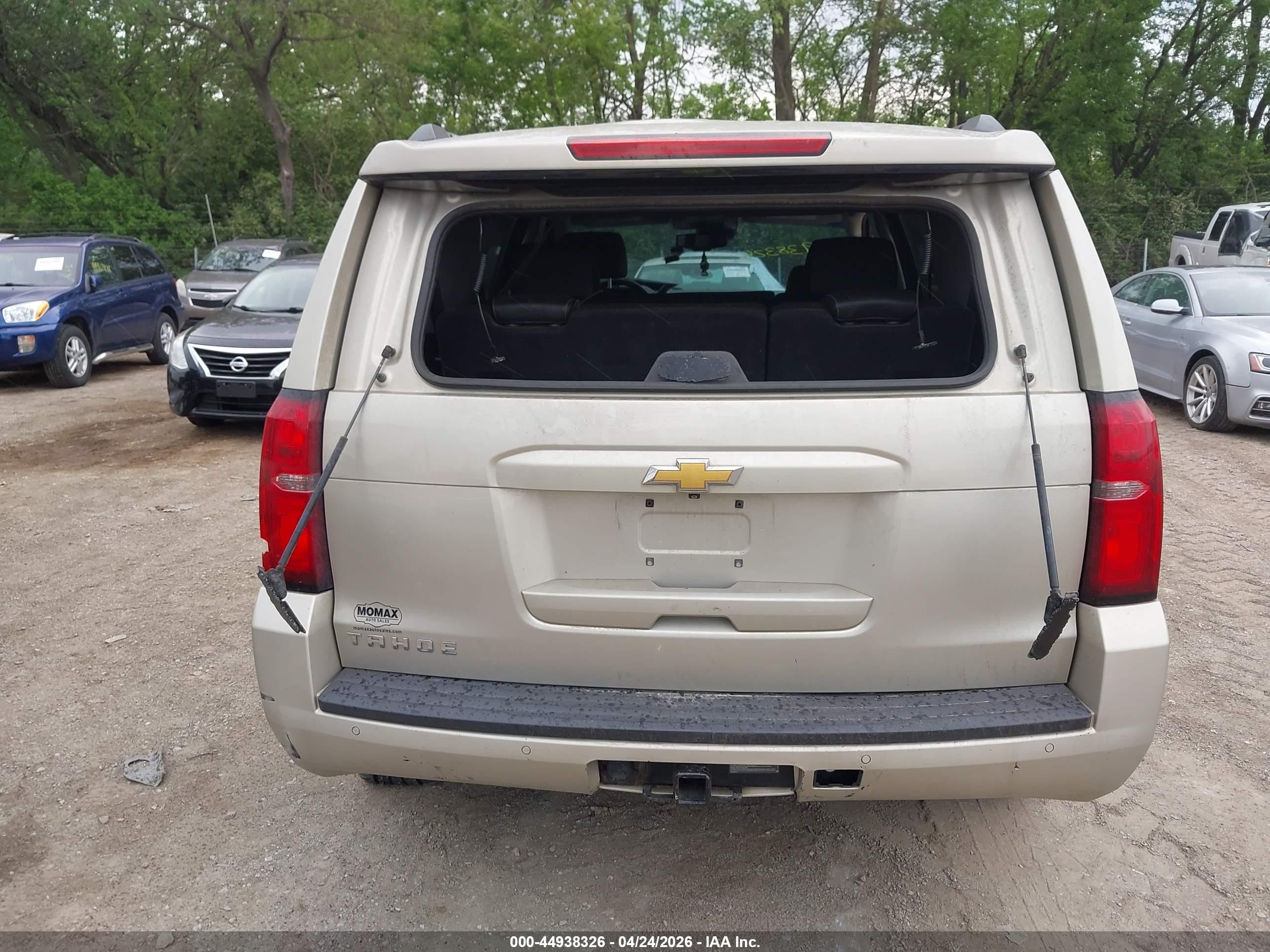 2015 Chevrolet Tahoe Lt Gold vin: 1GNSCBKC8FR169889