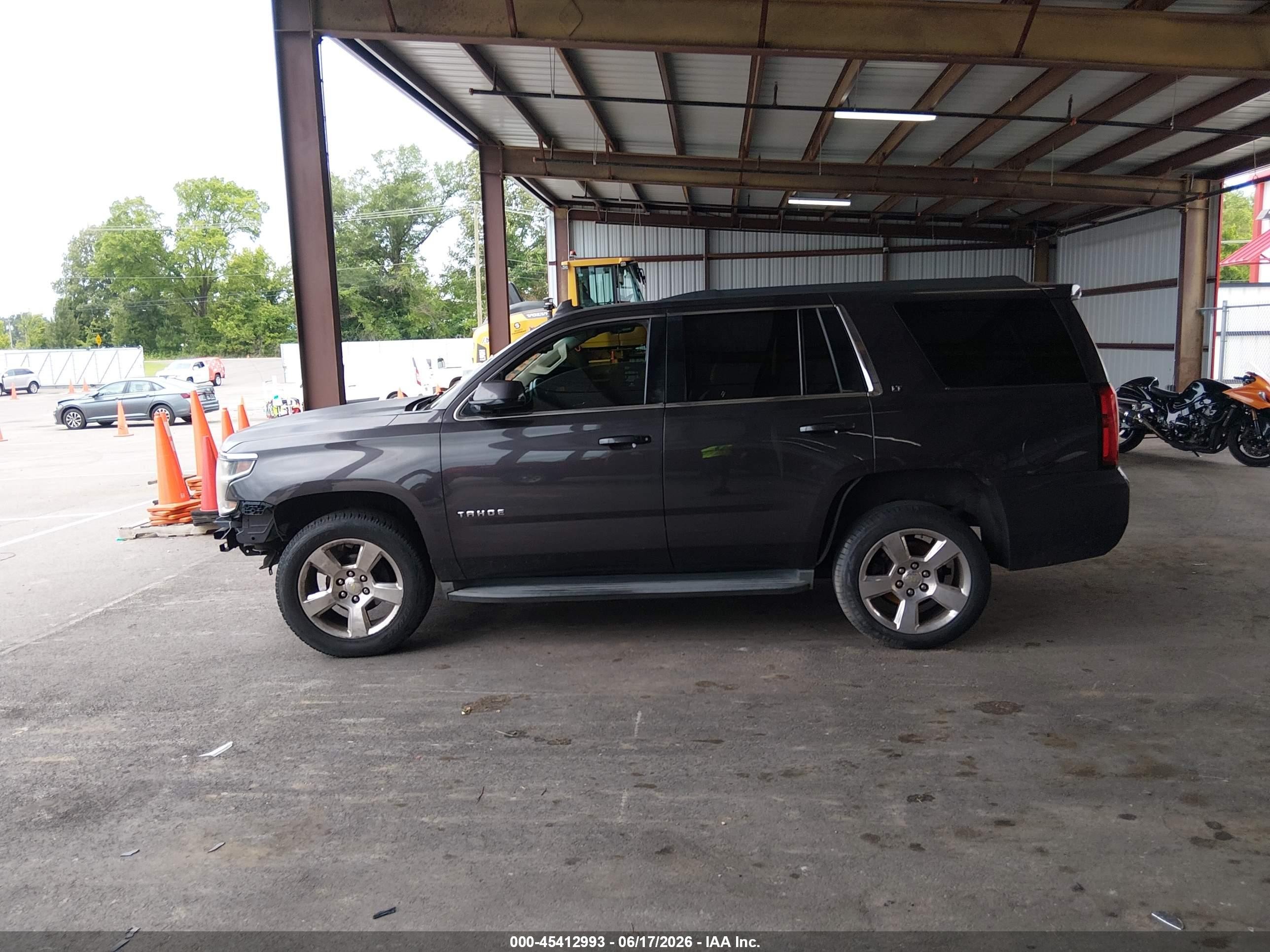 2015 Chevrolet Tahoe Lt Gray vin: 1GNSCBKC9FR549081