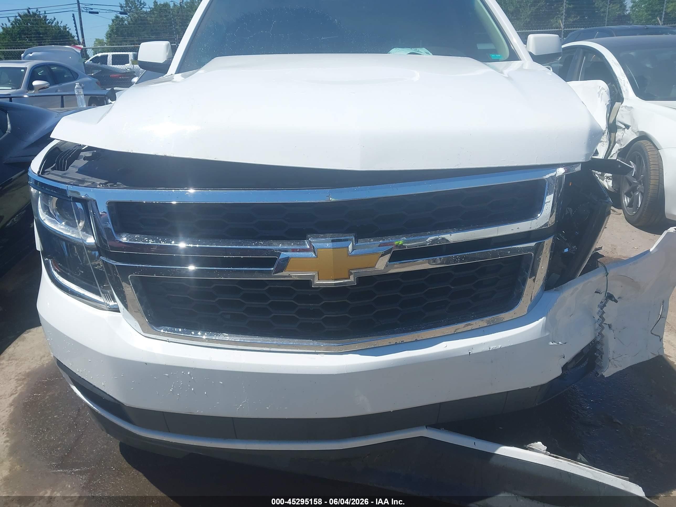 2015 Chevrolet Tahoe Lt White vin: 1GNSCBKC9FR678373