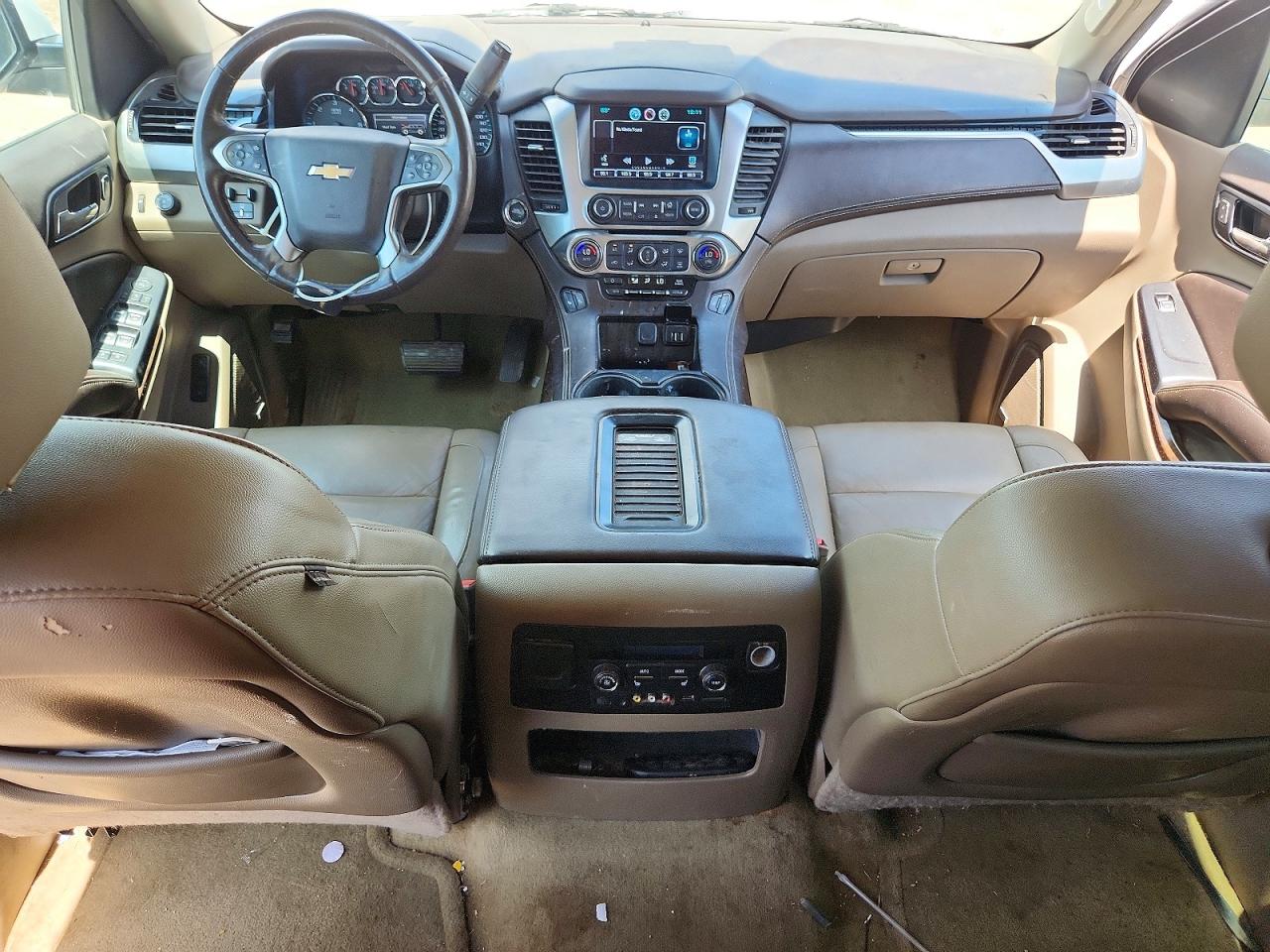 2015 Chevrolet Tahoe C1500 Lt White vin: 1GNSCBKC9FR716832