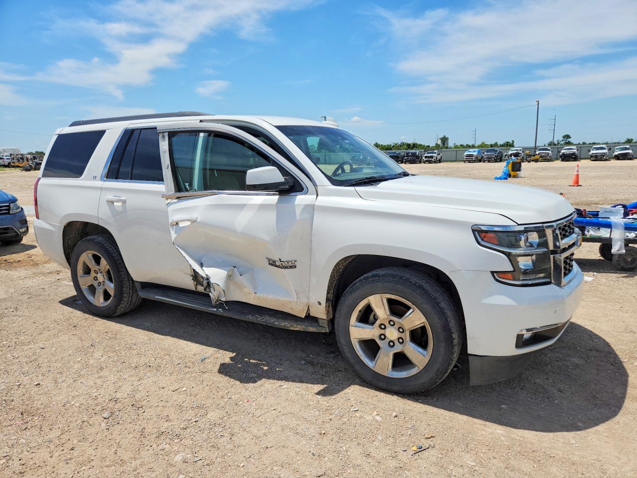 2015 Chevrolet Tahoe C1500 Lt White vin: 1GNSCBKC9FR716832