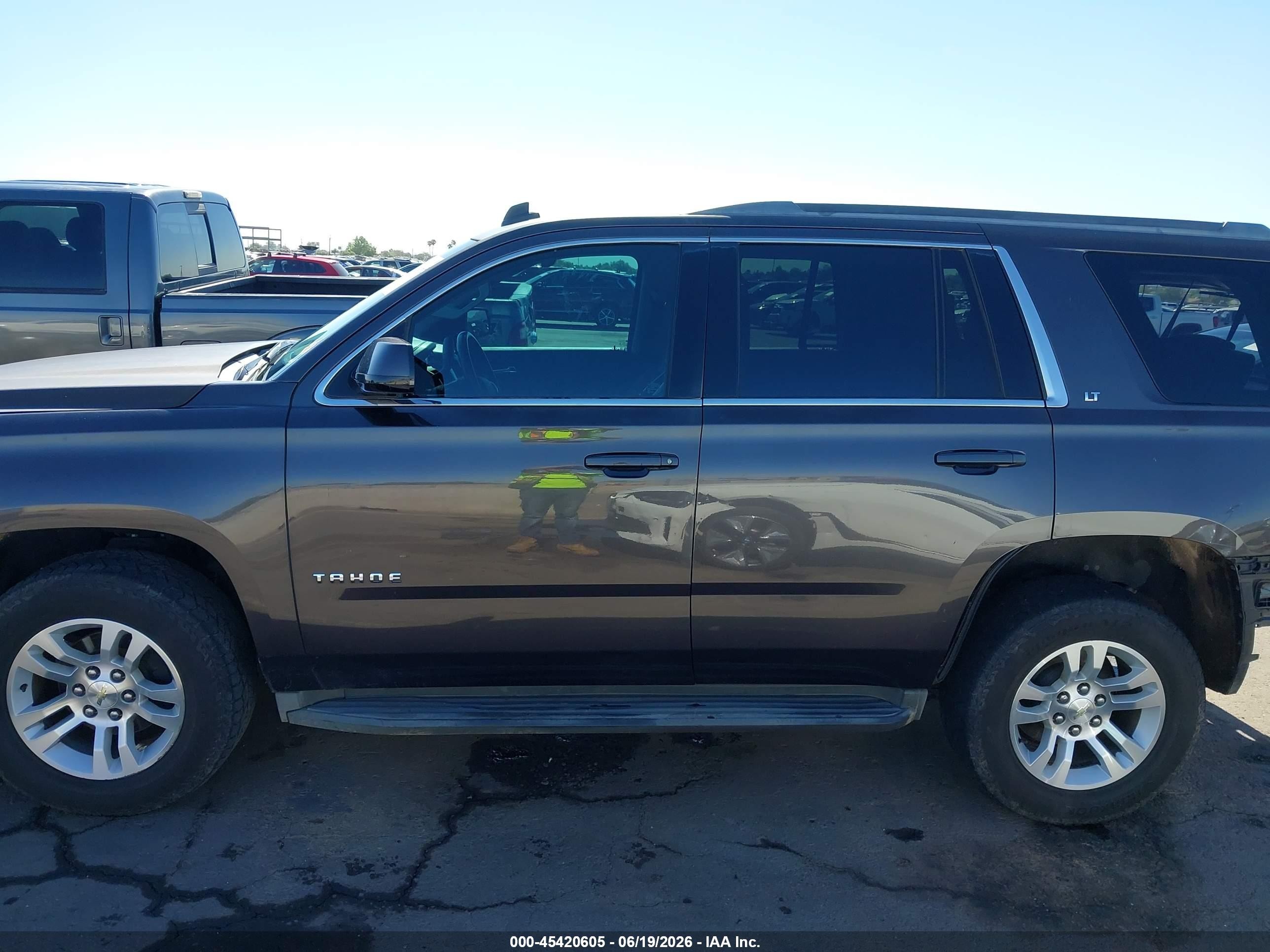 2015 Chevrolet Tahoe Lt Black vin: 1GNSCBKCXFR143343