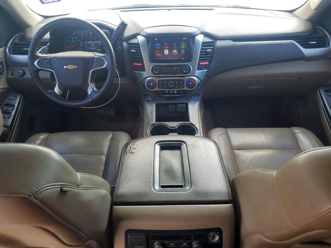 2015 Chevrolet Tahoe Silver vin: 1GNSCBKCXFR247380