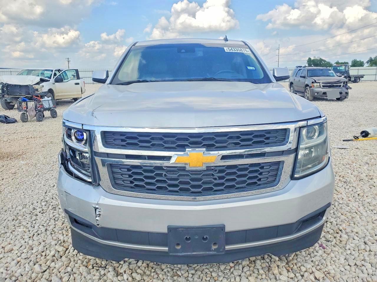 2015 Chevrolet Tahoe Silver vin: 1GNSCBKCXFR247380