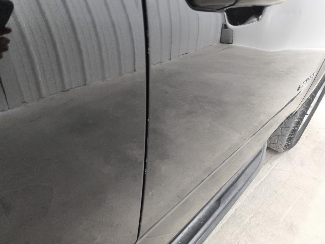 2015 Chevrolet Tahoe C1500 Lt Black vin: 1GNSCBKCXFR585958 Damage: Right Front Door, Chipped, 2