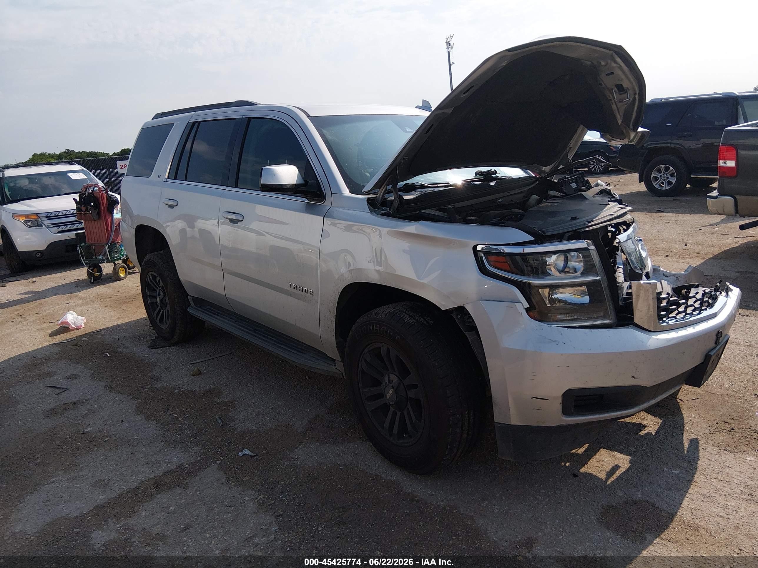 2016 Chevrolet Tahoe Lt Silver vin: 1GNSCBKCXGR171077