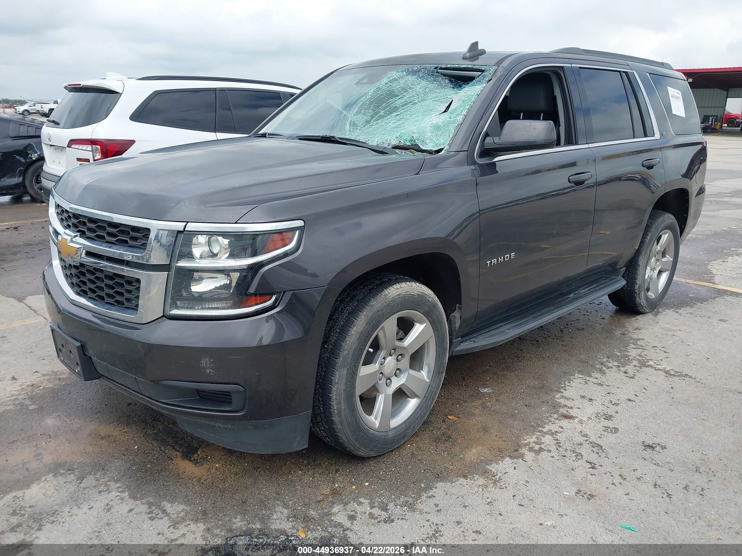 2017 Chevrolet Tahoe Lt Gray vin: 1GNSCBKCXHR394415