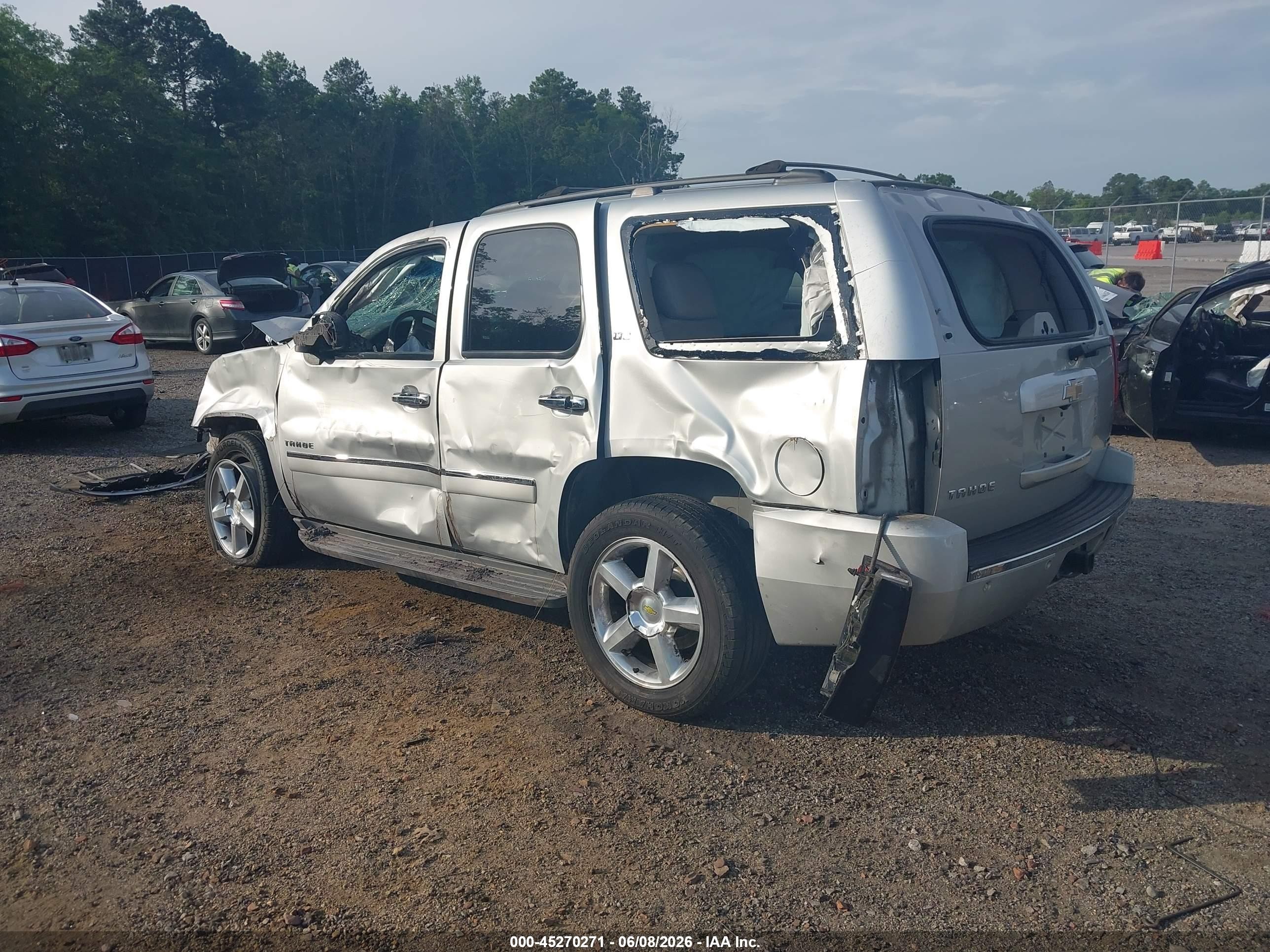 2011 Chevrolet Tahoe Ltz Gray vin: 1GNSCCE00BR375077