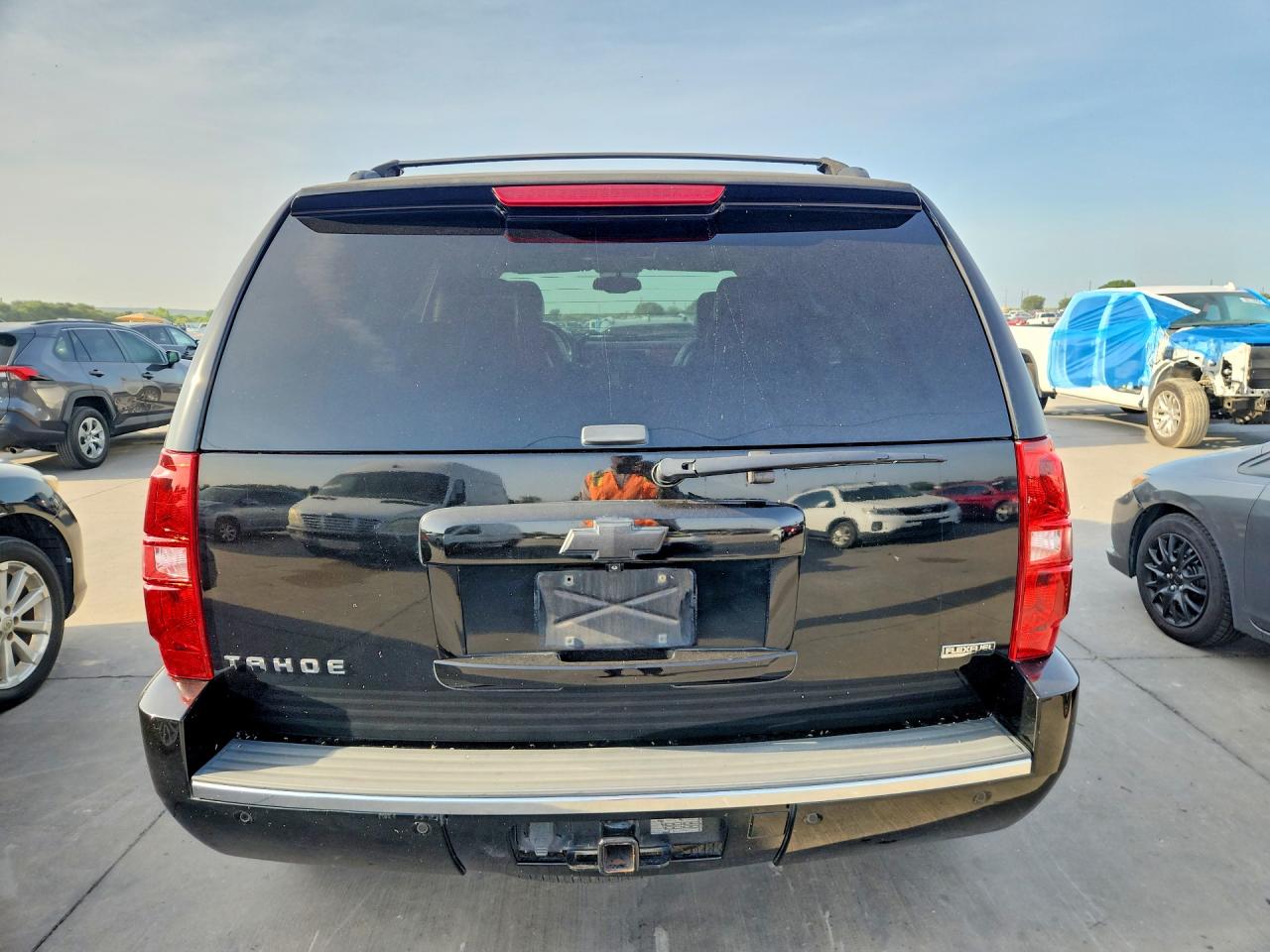2011 Chevrolet Tahoe C1500 Ltz Black vin: 1GNSCCE01BR271374