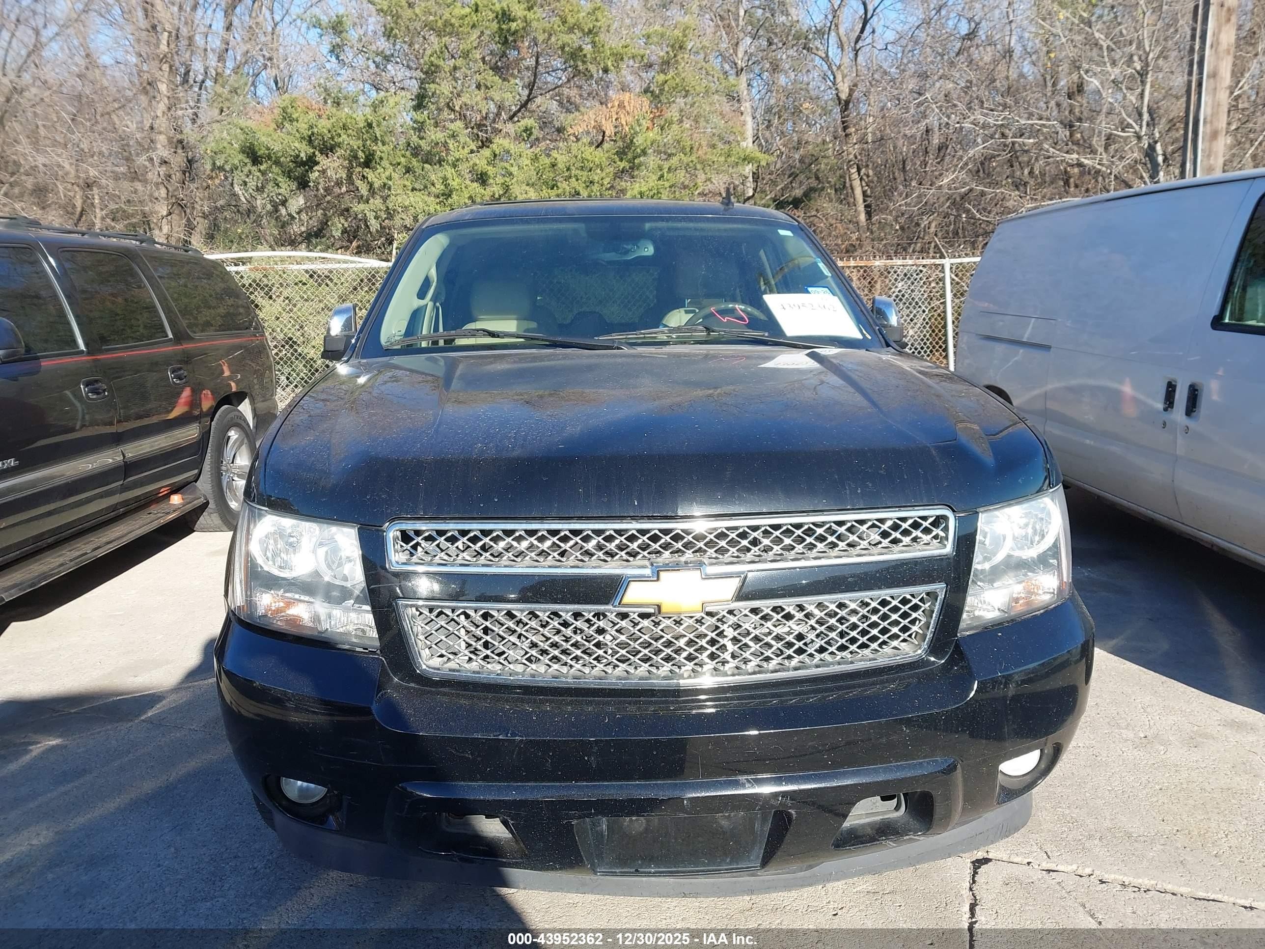 2013 Chevrolet Tahoe Ltz Black vin: 1GNSCCE01DR356847