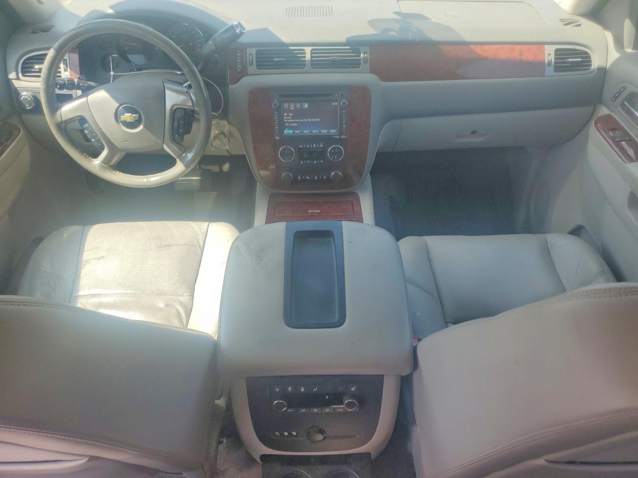 2013 Chevrolet Tahoe C1500 Ltz Silver vin: 1GNSCCE02DR139498