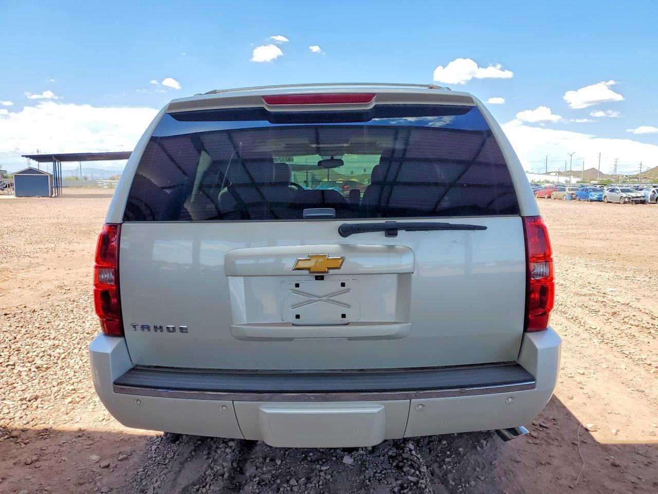 2013 Chevrolet Tahoe C1500 Ltz White vin: 1GNSCCE04DR132407