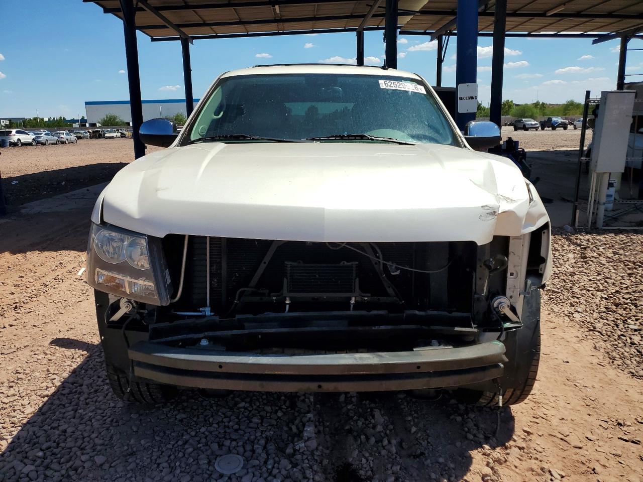 2013 Chevrolet Tahoe C1500 Ltz White vin: 1GNSCCE04DR132407