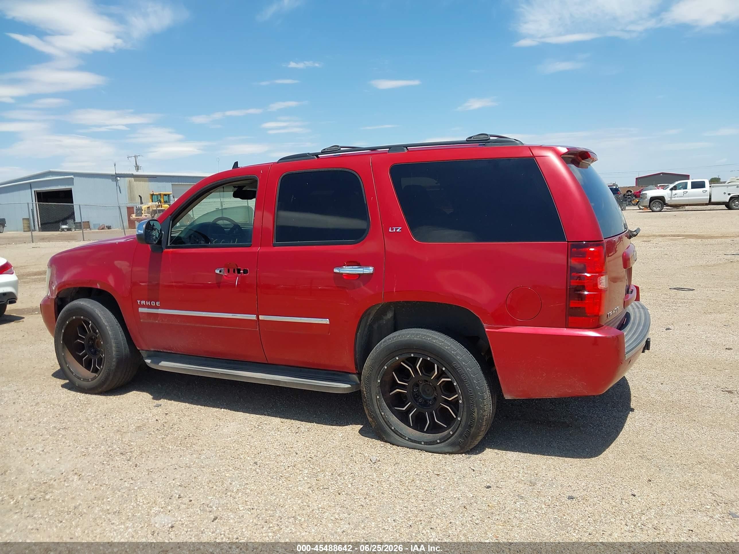 2014 Chevrolet Tahoe Ltz Red vin: 1GNSCCE04ER110215
