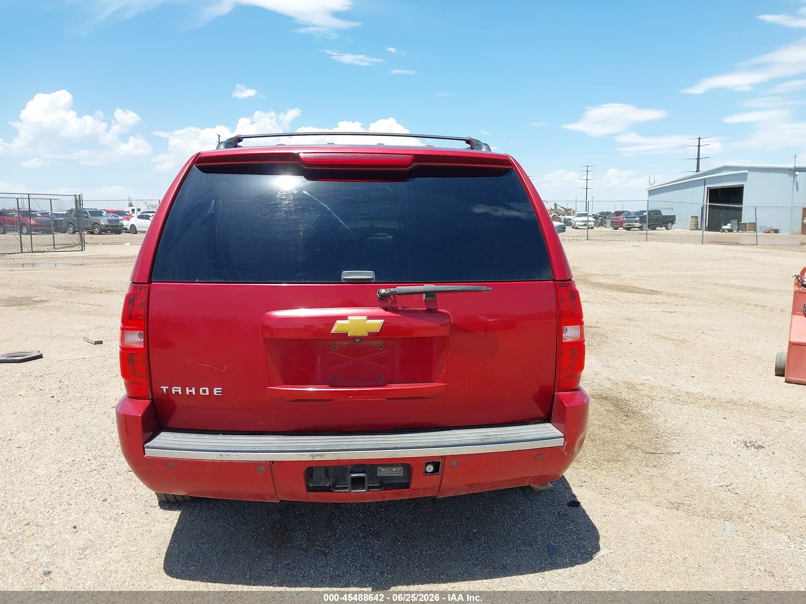 2014 Chevrolet Tahoe Ltz Red vin: 1GNSCCE04ER110215