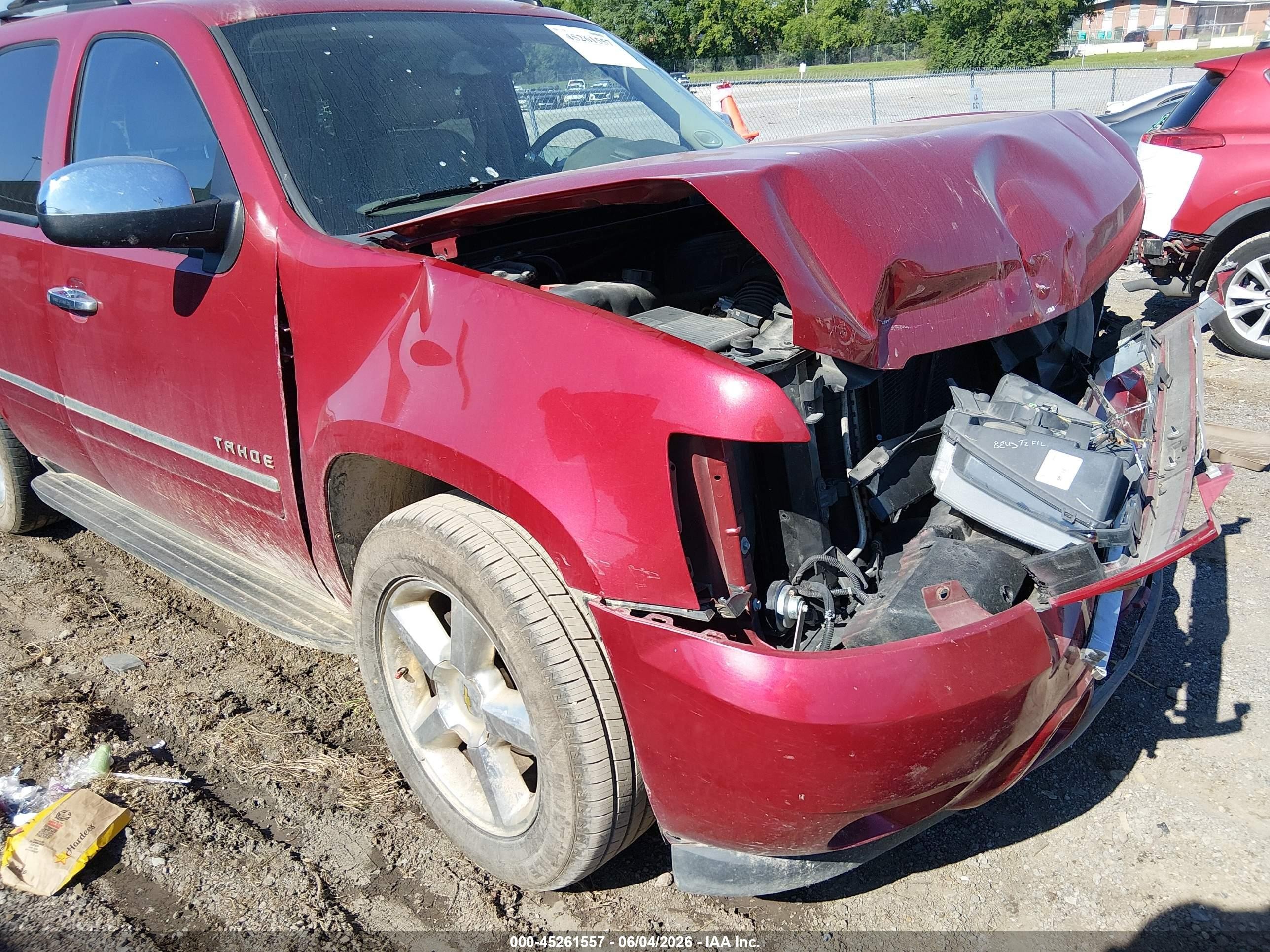 2014 Chevrolet Tahoe Ltz Burgundy vin: 1GNSCCE05ER190494