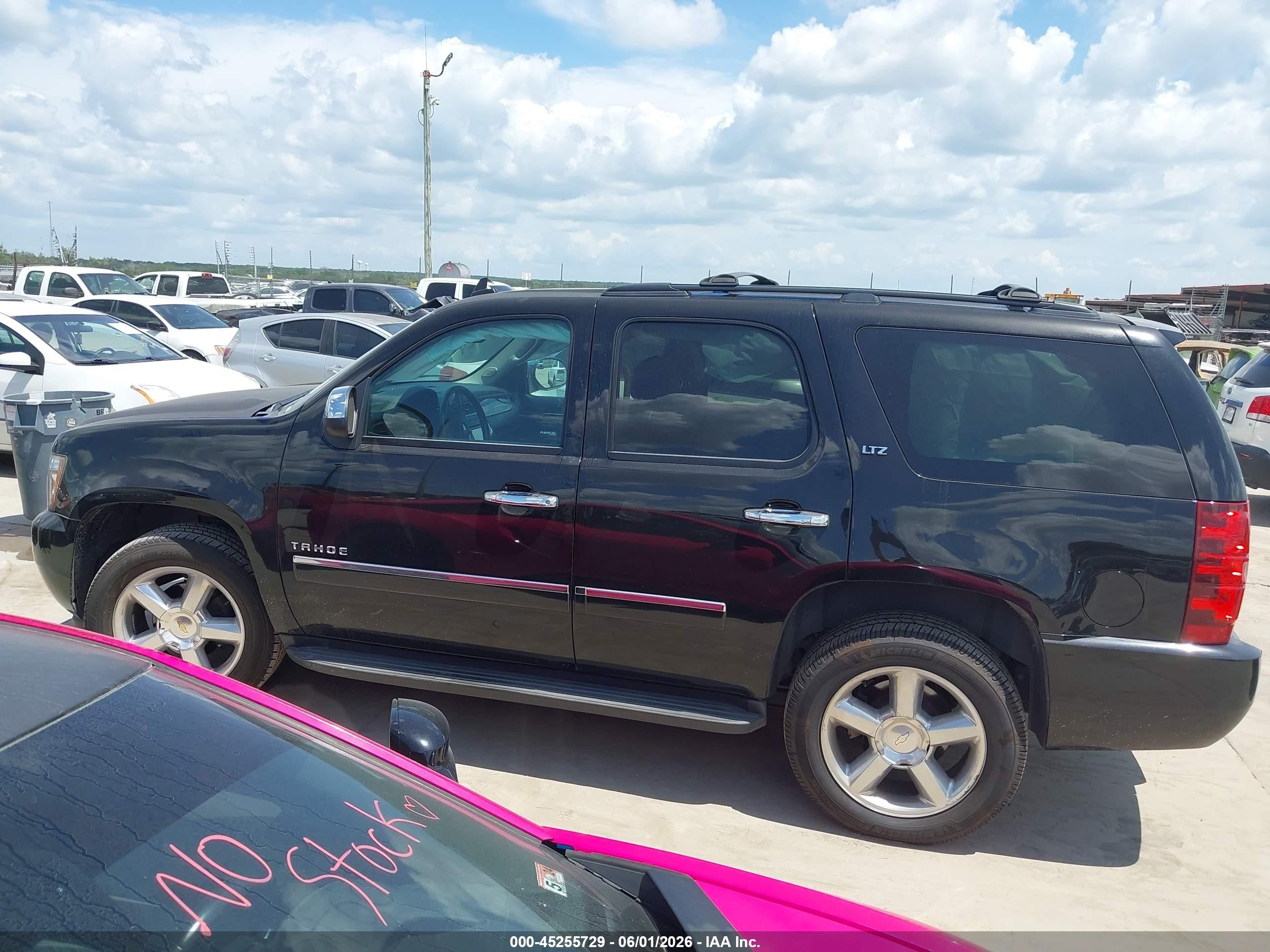 2013 Chevrolet Tahoe Ltz Black vin: 1GNSCCE06DR347819