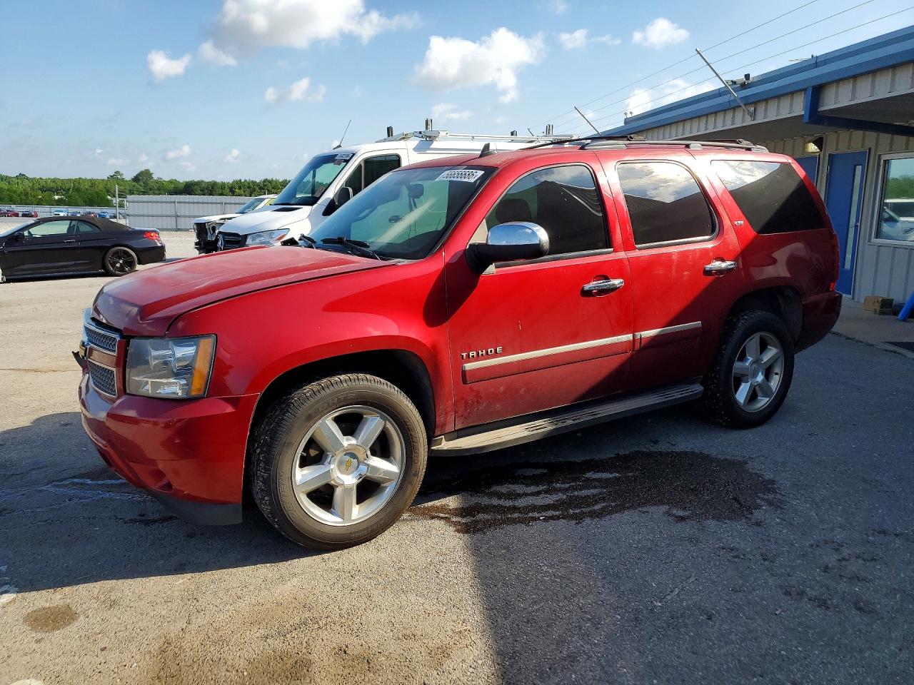 2013 Chevrolet Tahoe C1500 Ltz Red vin: 1GNSCCE09DR373329