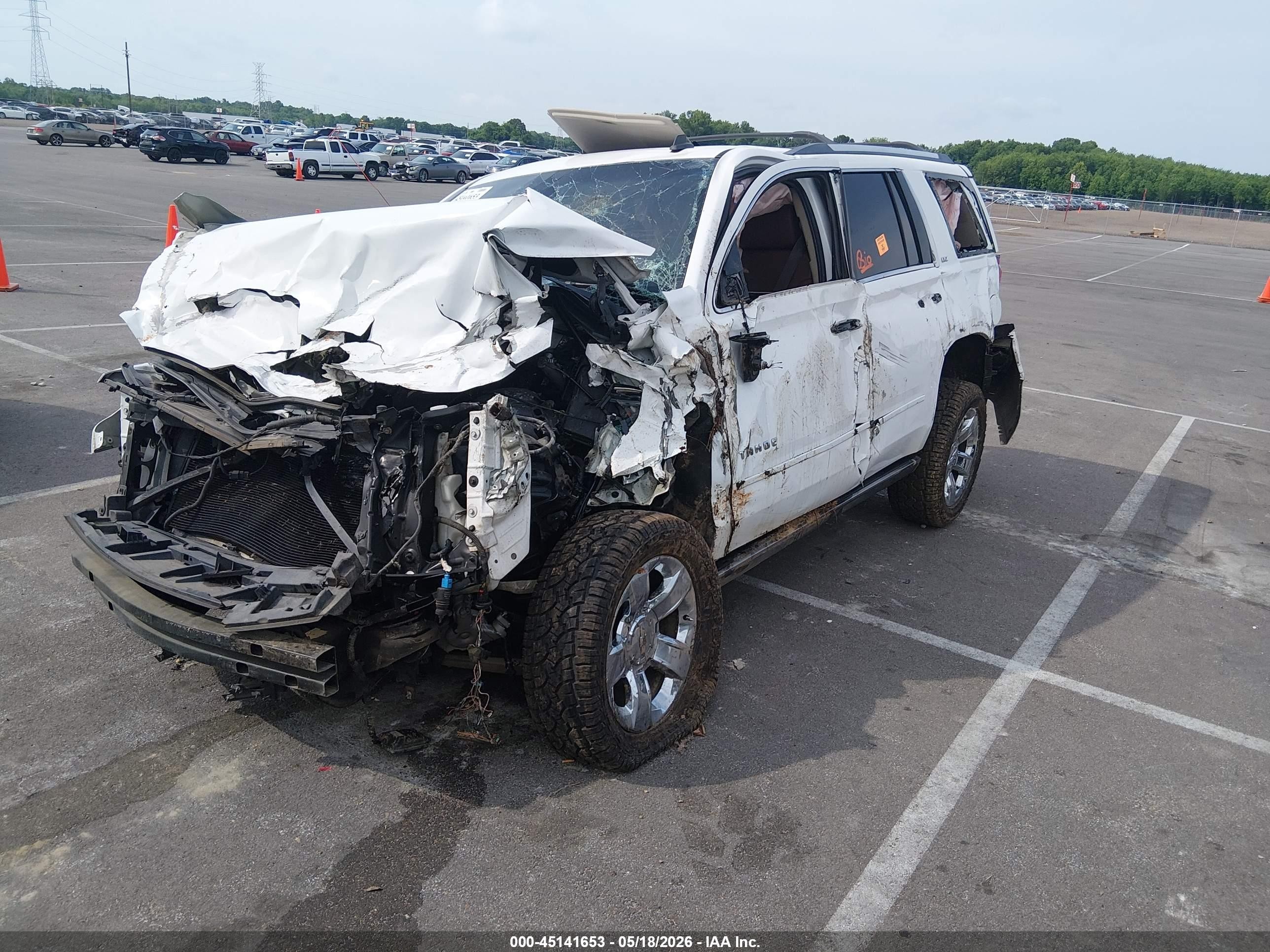 2015 Chevrolet Tahoe Ltz Белый vin: 1GNSCCKC0FR141574