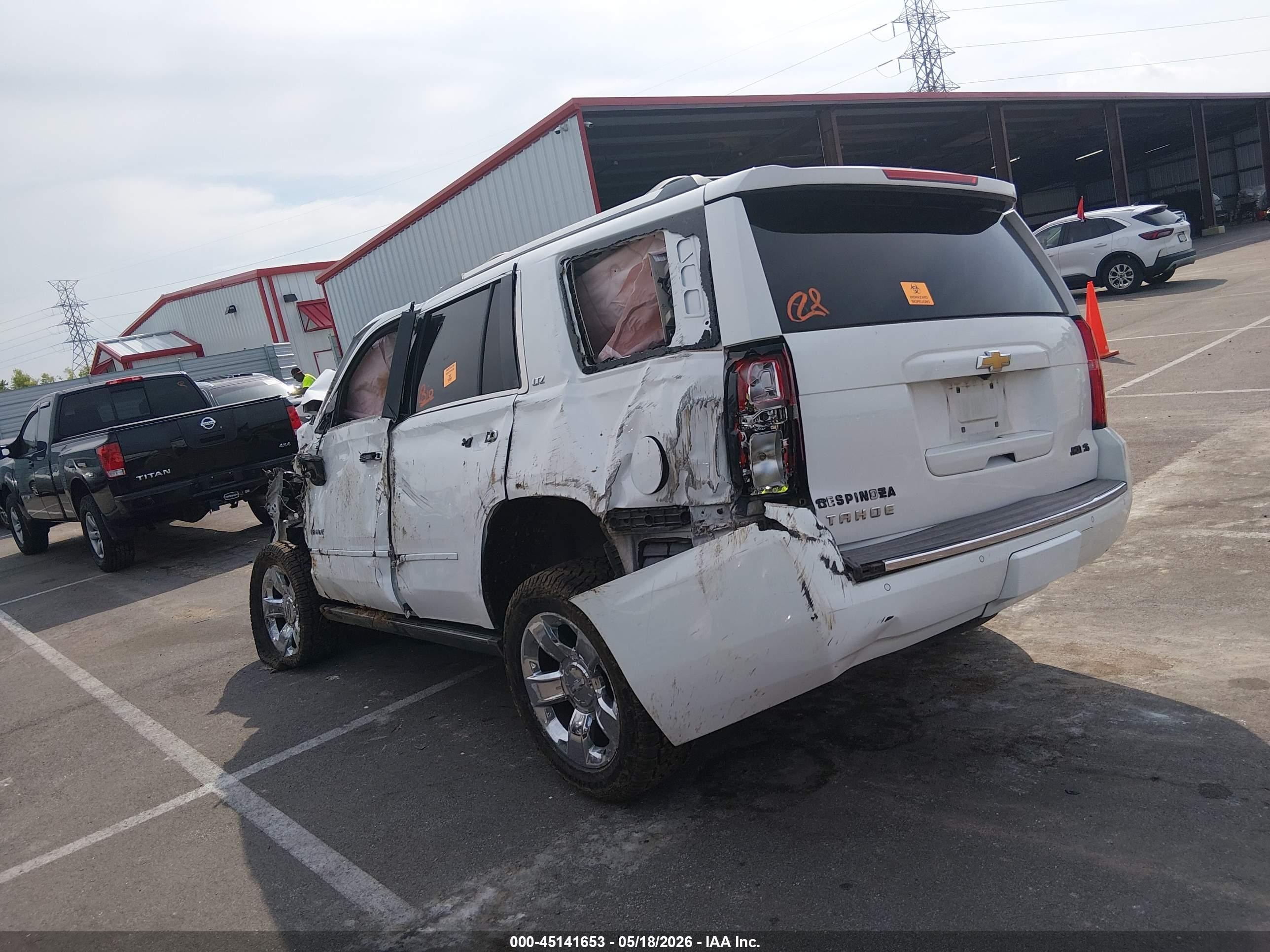 2015 Chevrolet Tahoe Ltz Белый vin: 1GNSCCKC0FR141574