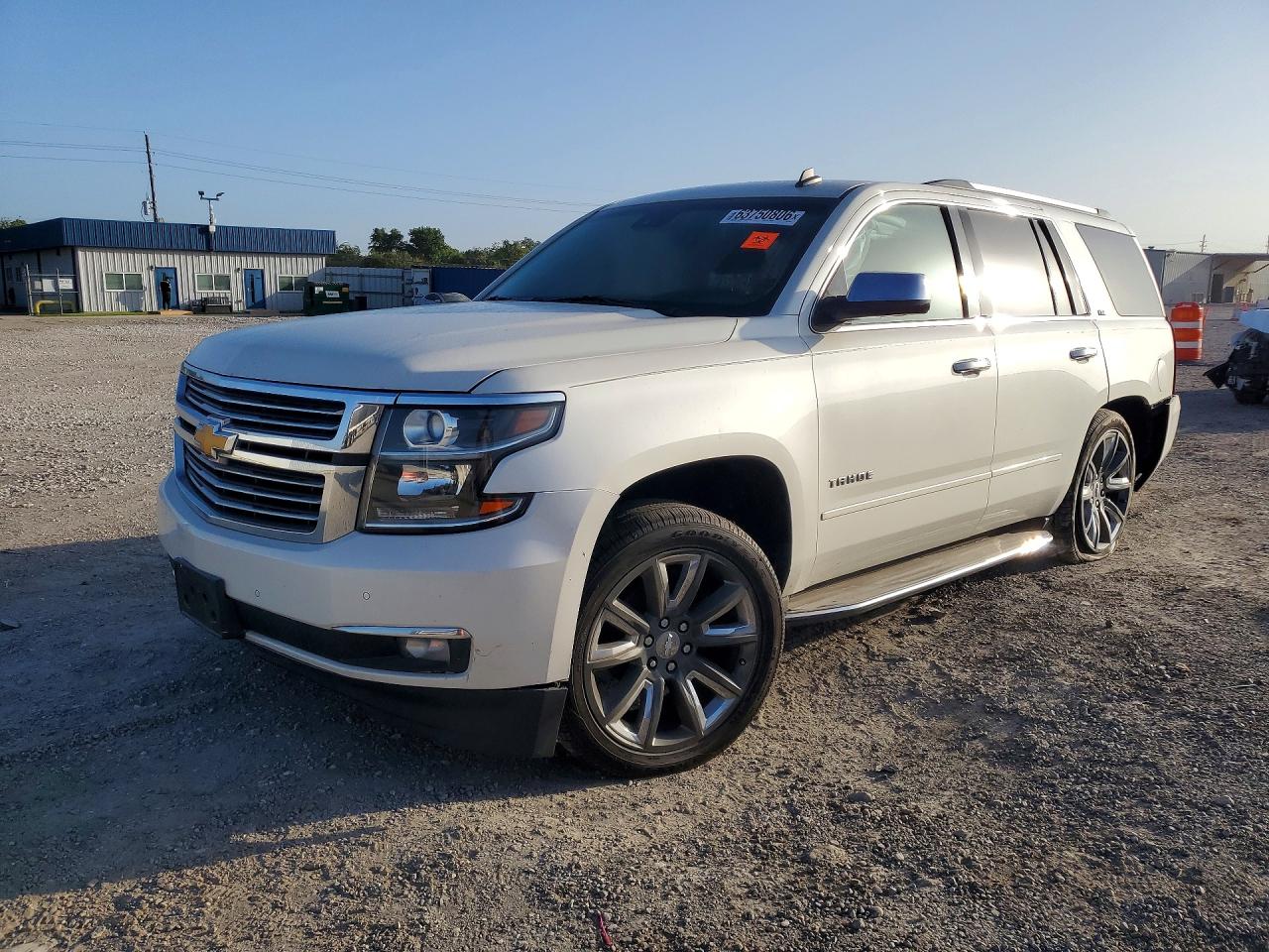 2015 Chevrolet Tahoe C1500 Ltz White vin: 1GNSCCKC0FR263318