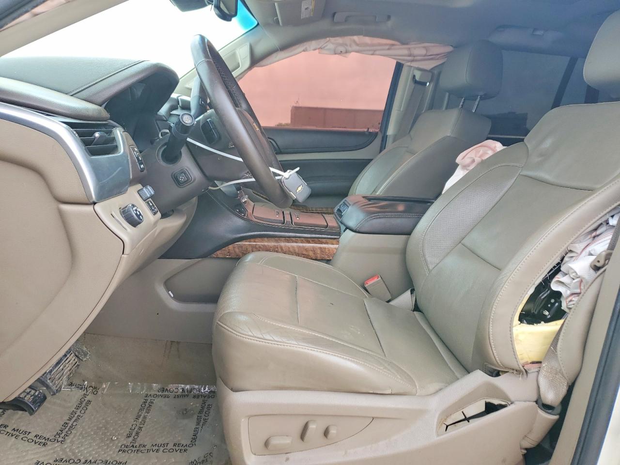 2015 Chevrolet Tahoe C1500 Ltz Белый vin: 1GNSCCKC0FR299865