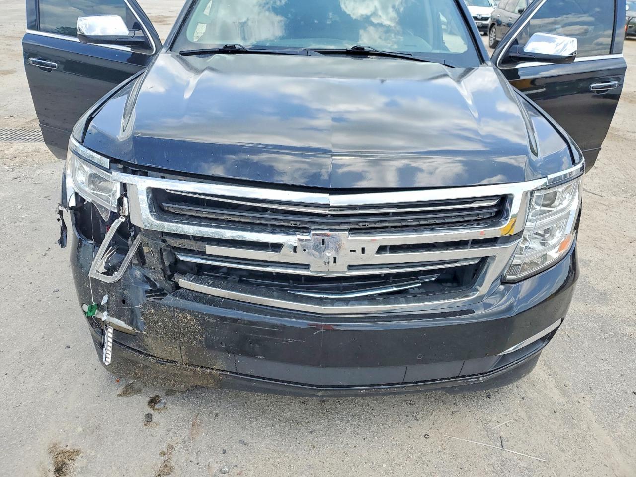 2015 Chevrolet Tahoe Черный vin: 1GNSCCKC0FR306412