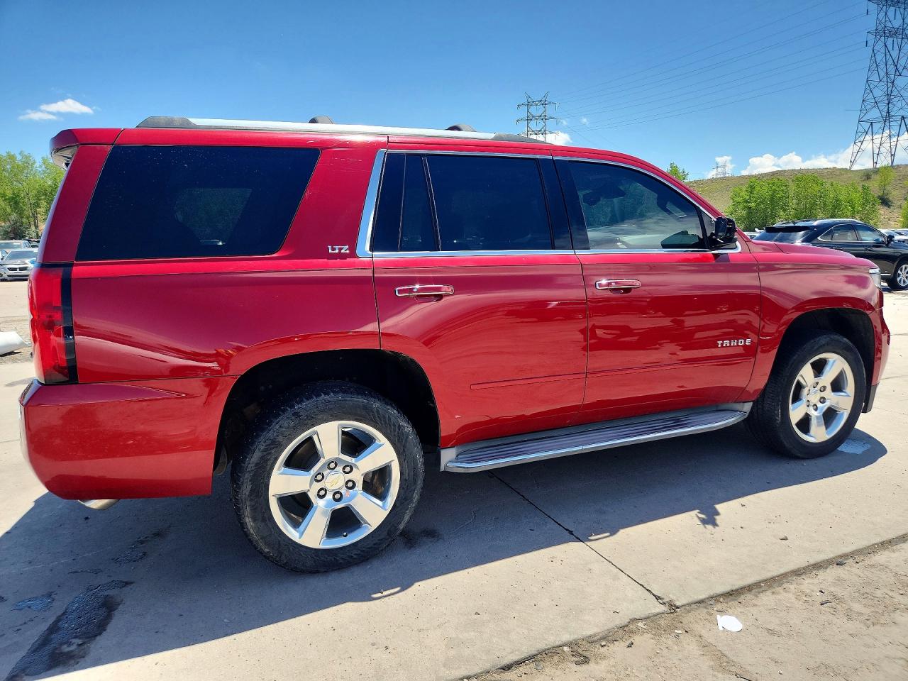 2015 Chevrolet Tahoe C1500 Ltz Red vin: 1GNSCCKC1FR110978