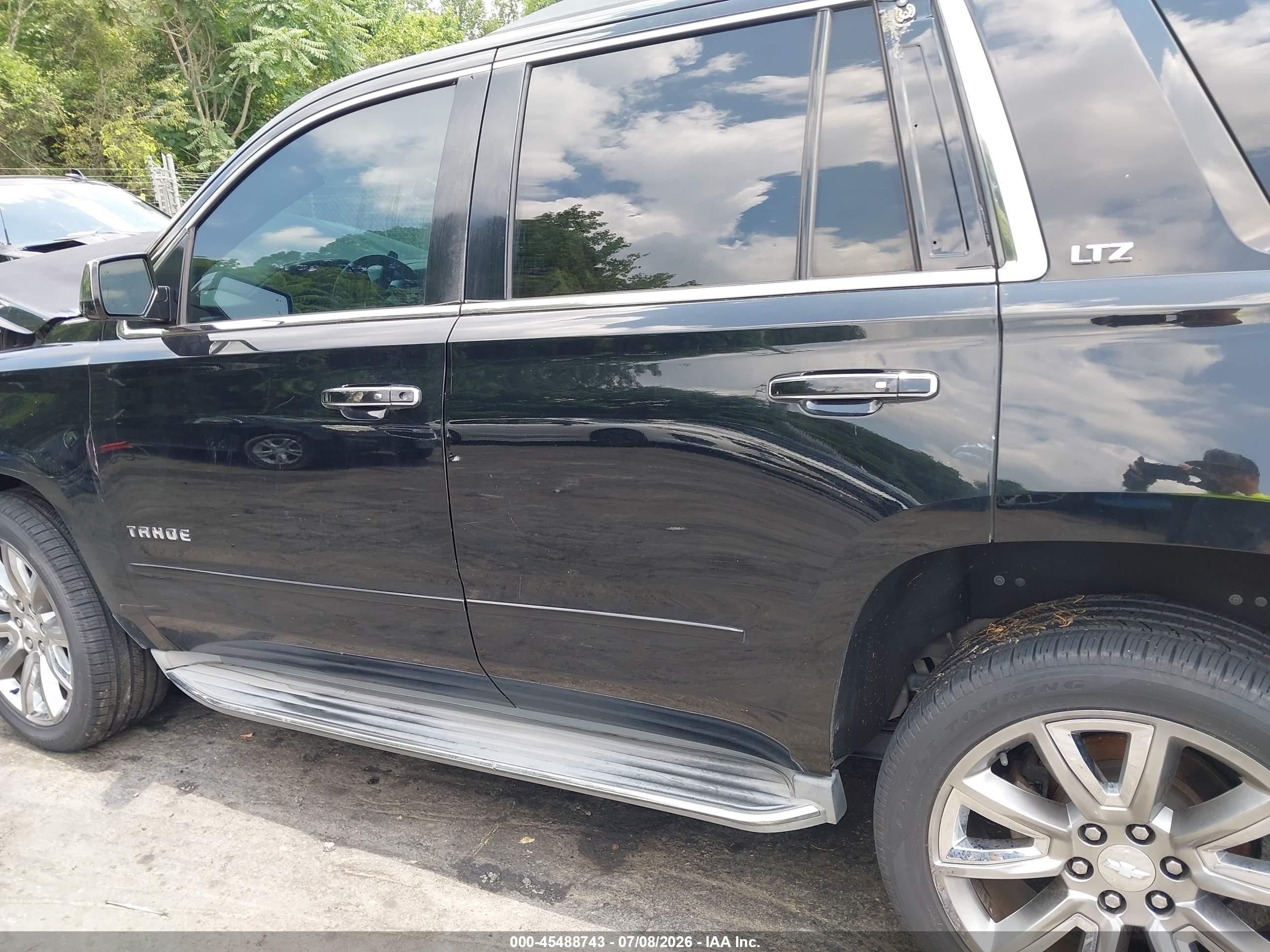 2015 Chevrolet Tahoe Ltz Black vin: 1GNSCCKC1FR246057