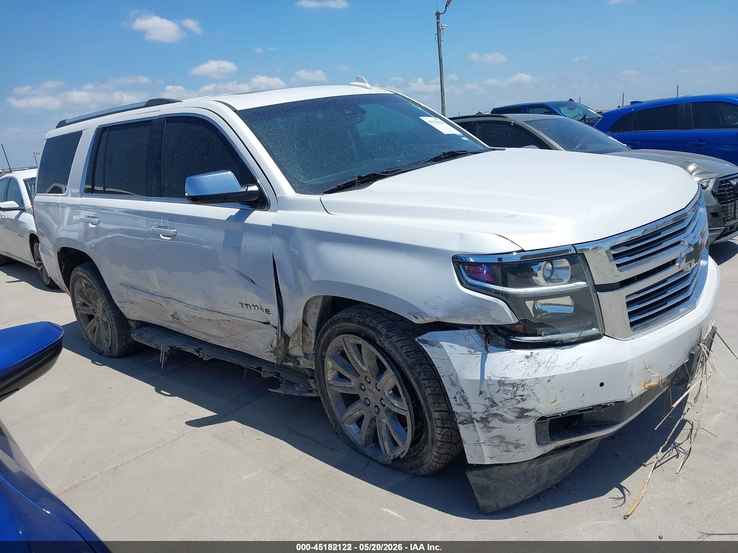2019 Chevrolet Tahoe Premier White vin: 1GNSCCKC1KR316344