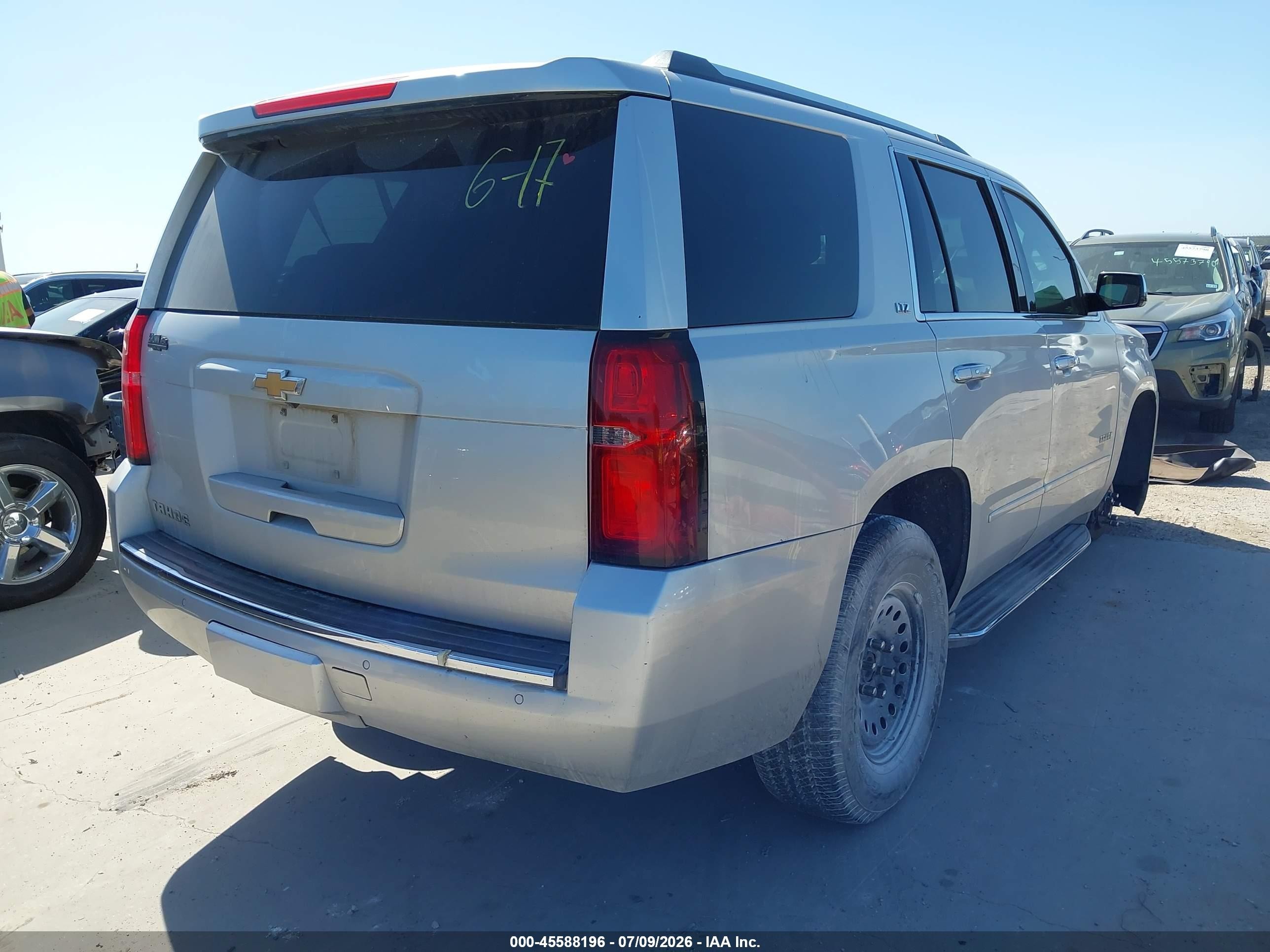 2015 Chevrolet Tahoe Ltz Silver vin: 1GNSCCKC2FR129426