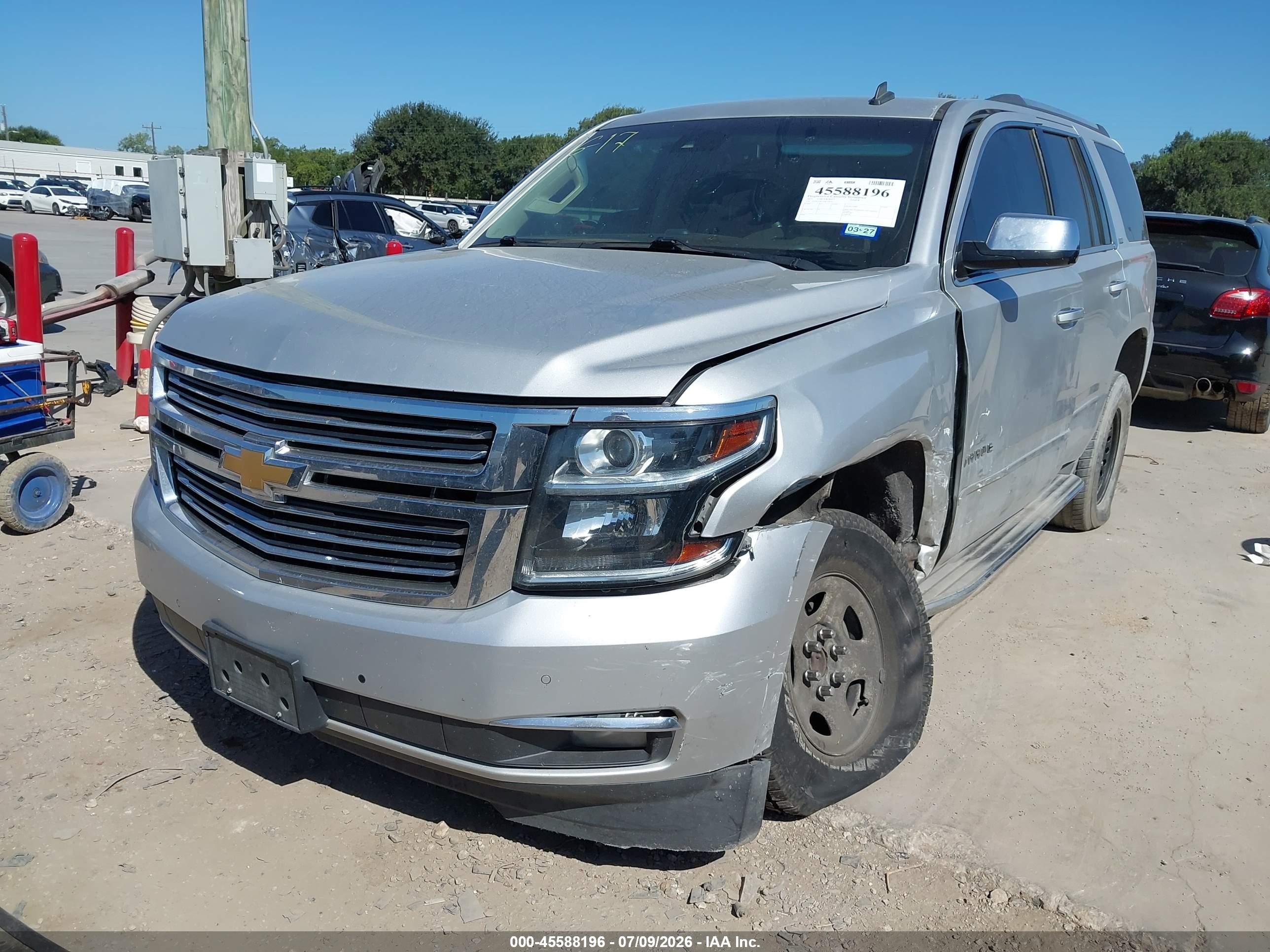2015 Chevrolet Tahoe Ltz Silver vin: 1GNSCCKC2FR129426