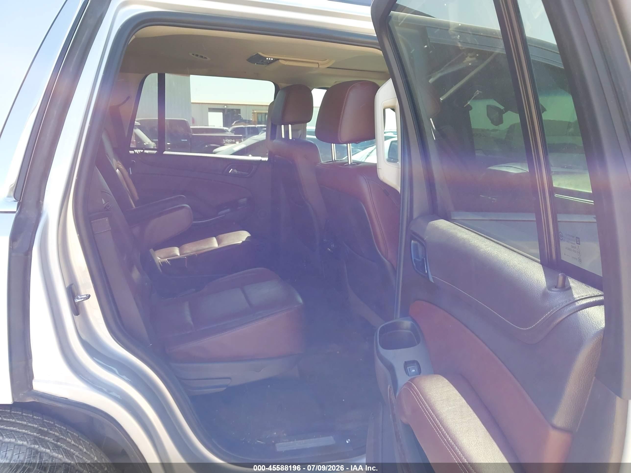 2015 Chevrolet Tahoe Ltz Silver vin: 1GNSCCKC2FR129426