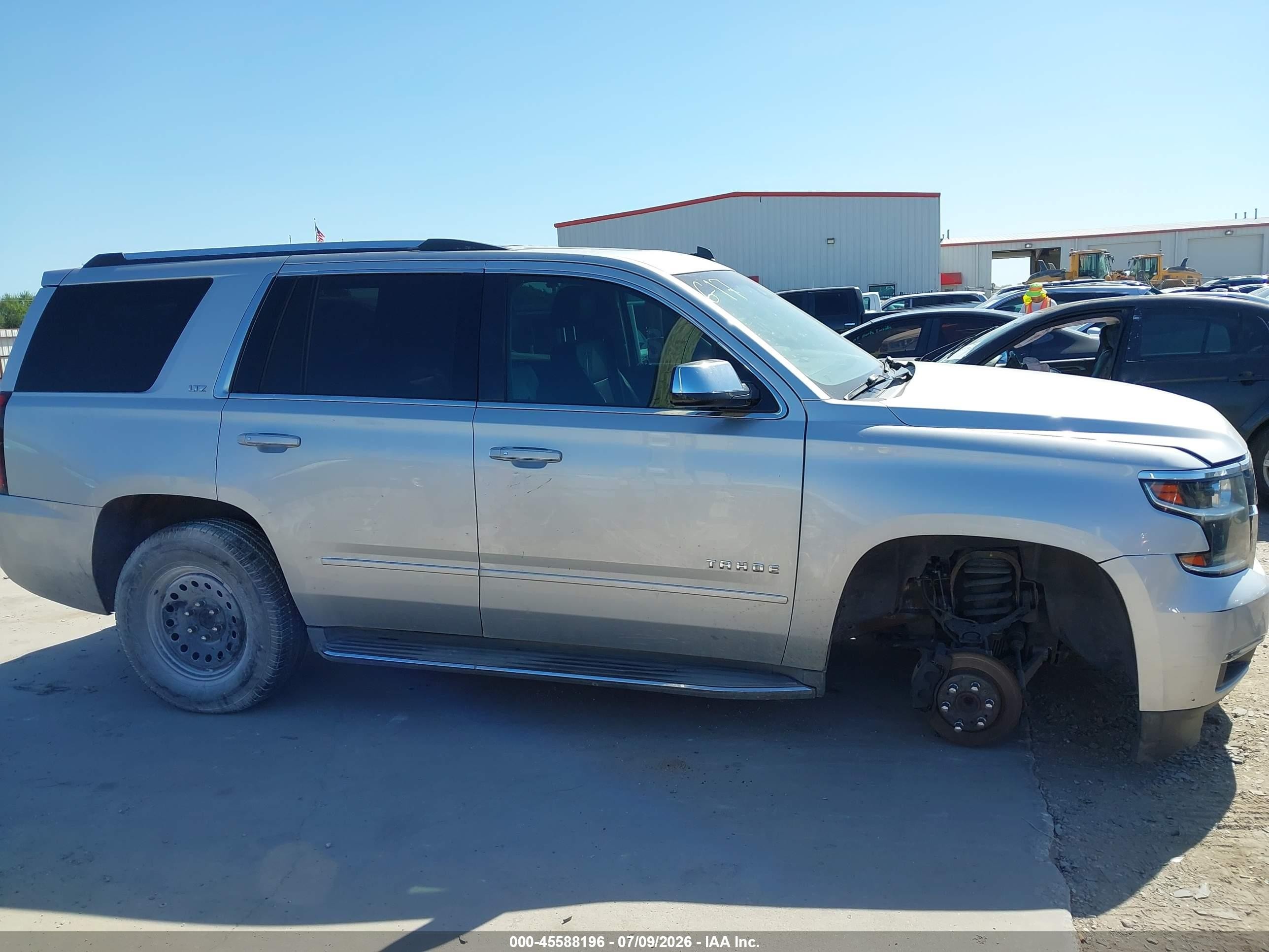 2015 Chevrolet Tahoe Ltz Silver vin: 1GNSCCKC2FR129426