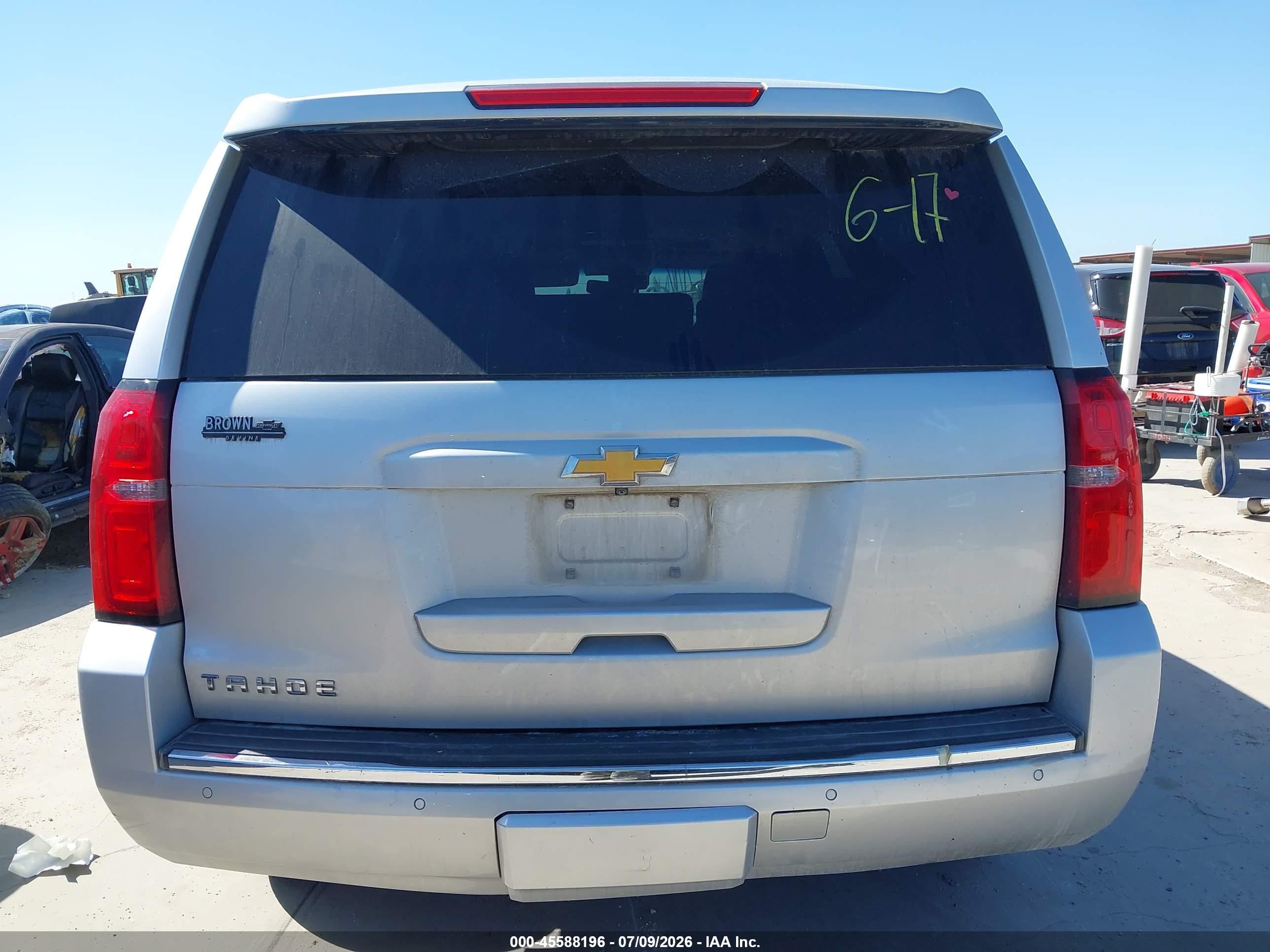 2015 Chevrolet Tahoe Ltz Silver vin: 1GNSCCKC2FR129426