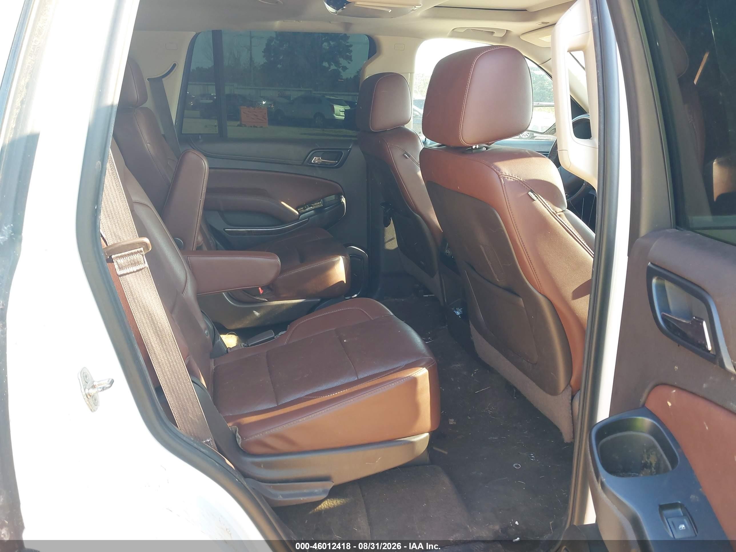 2015 Chevrolet Tahoe Ltz Белый vin: 1GNSCCKC2FR174317