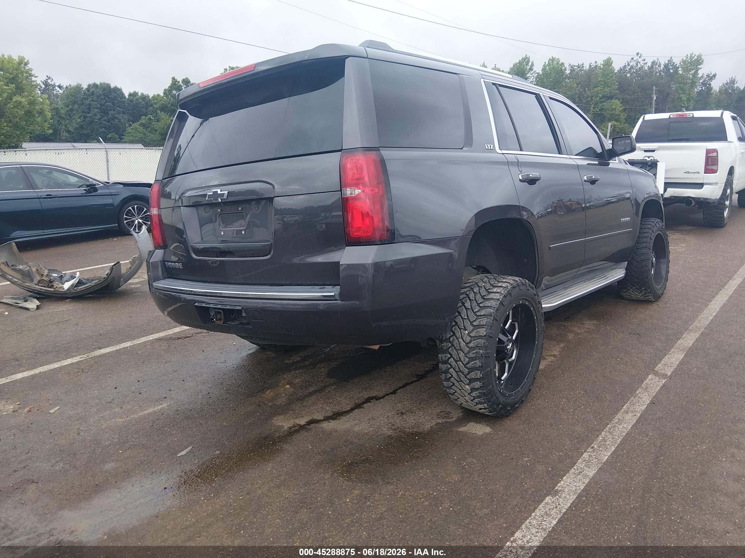 2015 Chevrolet Tahoe Ltz Gray vin: 1GNSCCKC2FR548795