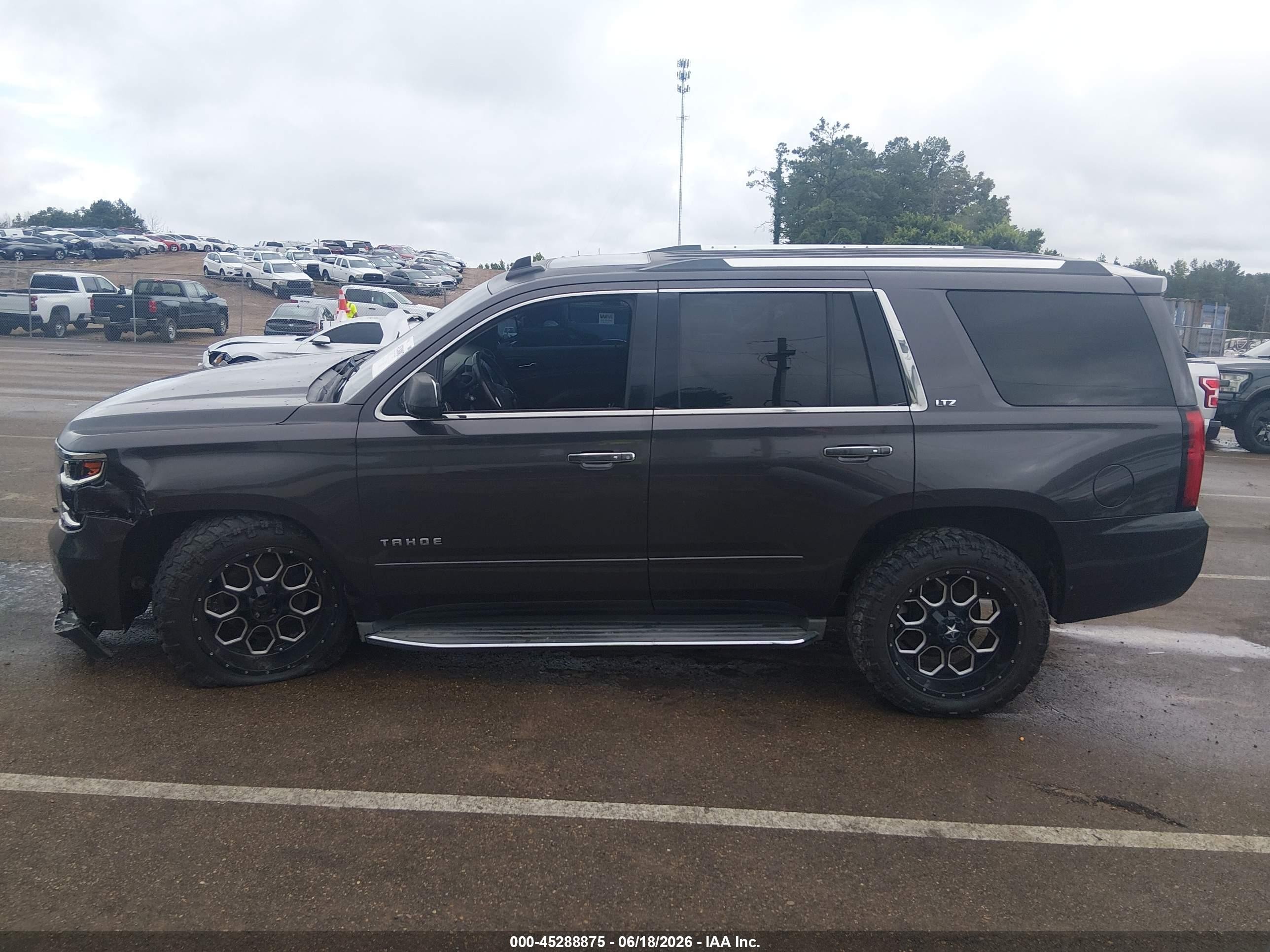 2015 Chevrolet Tahoe Ltz Gray vin: 1GNSCCKC2FR548795
